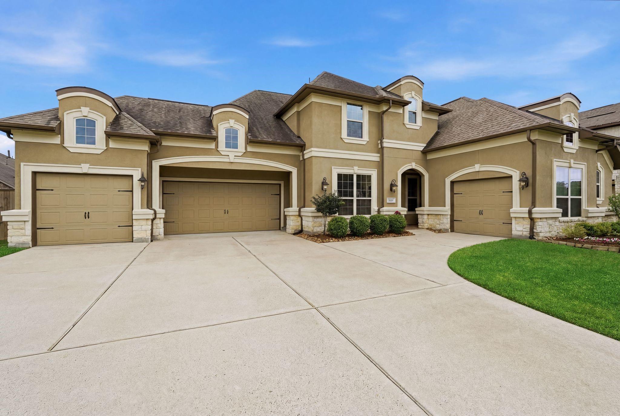 13611 Butterfly Bush Lane