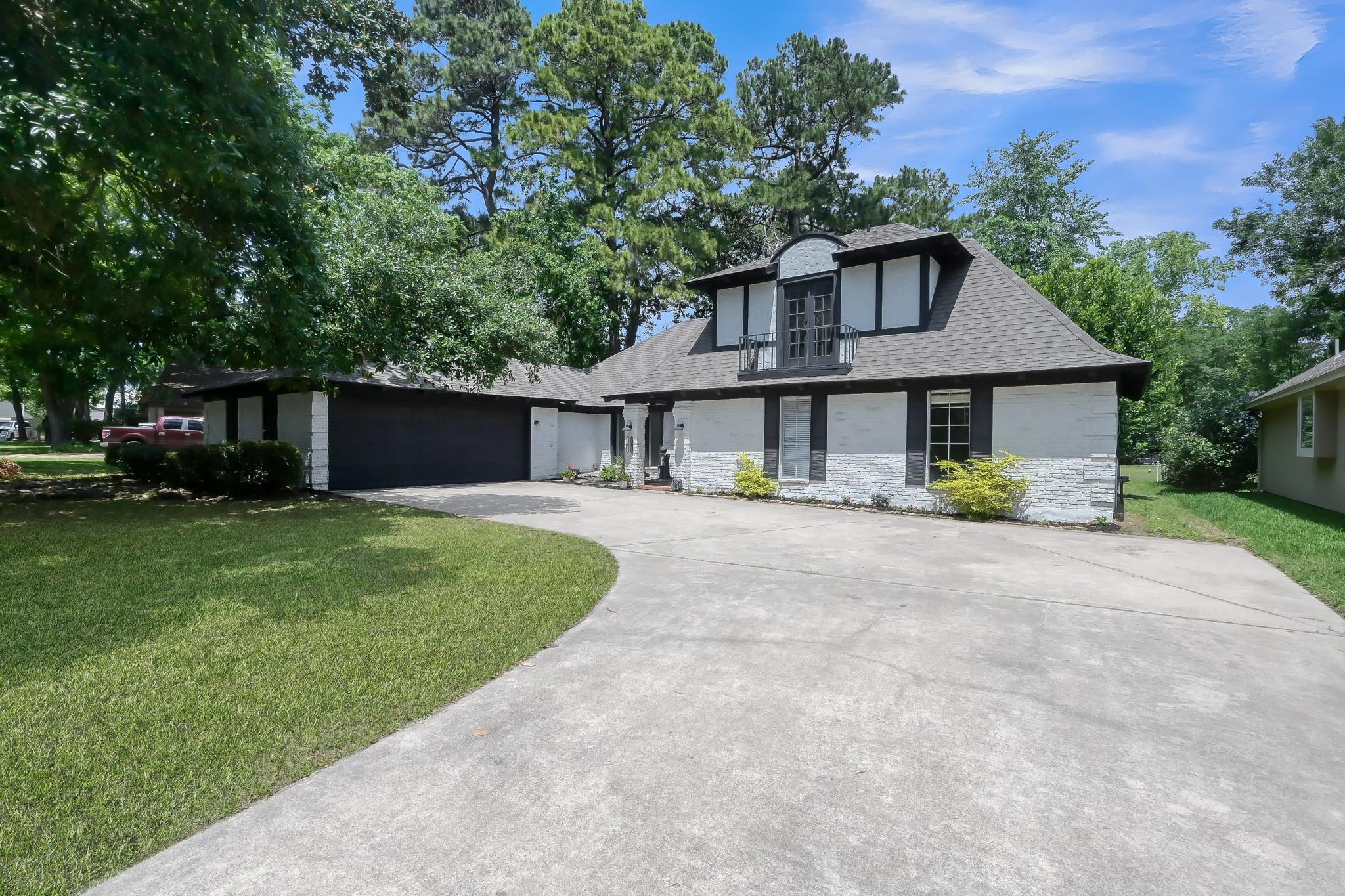 88 April Wind Drive S Conroe TX