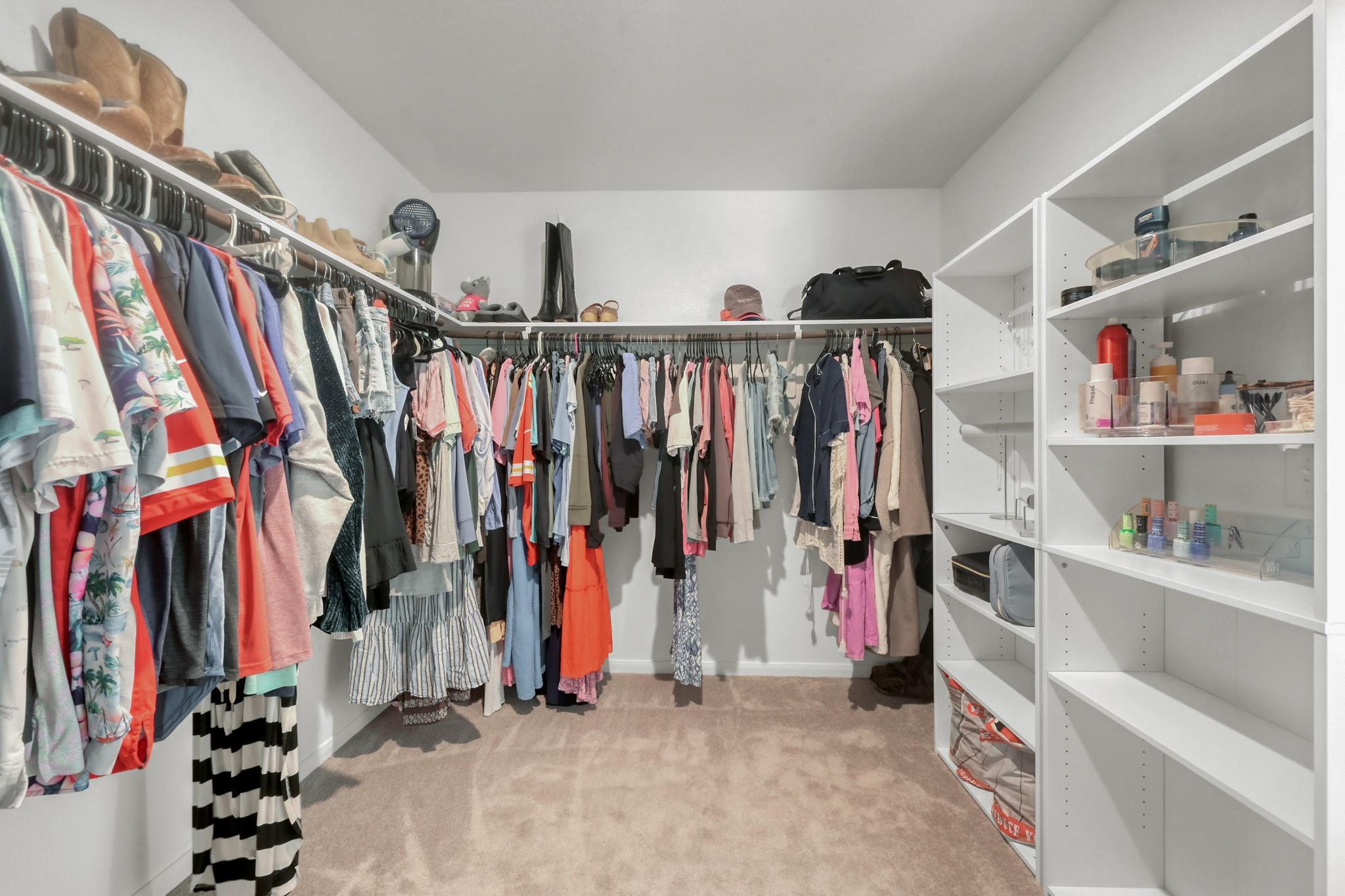 23562 Glenbuck Street