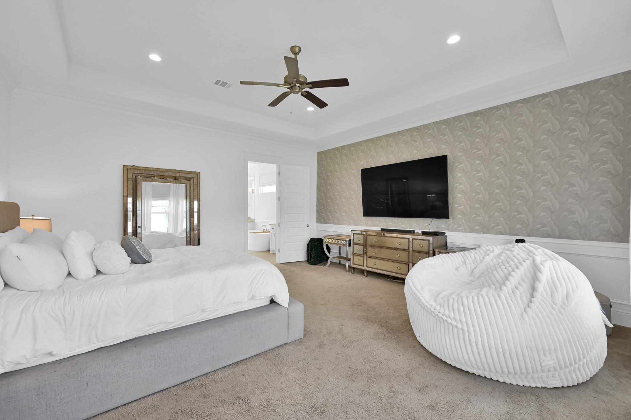 2333 Goldenglade Drive