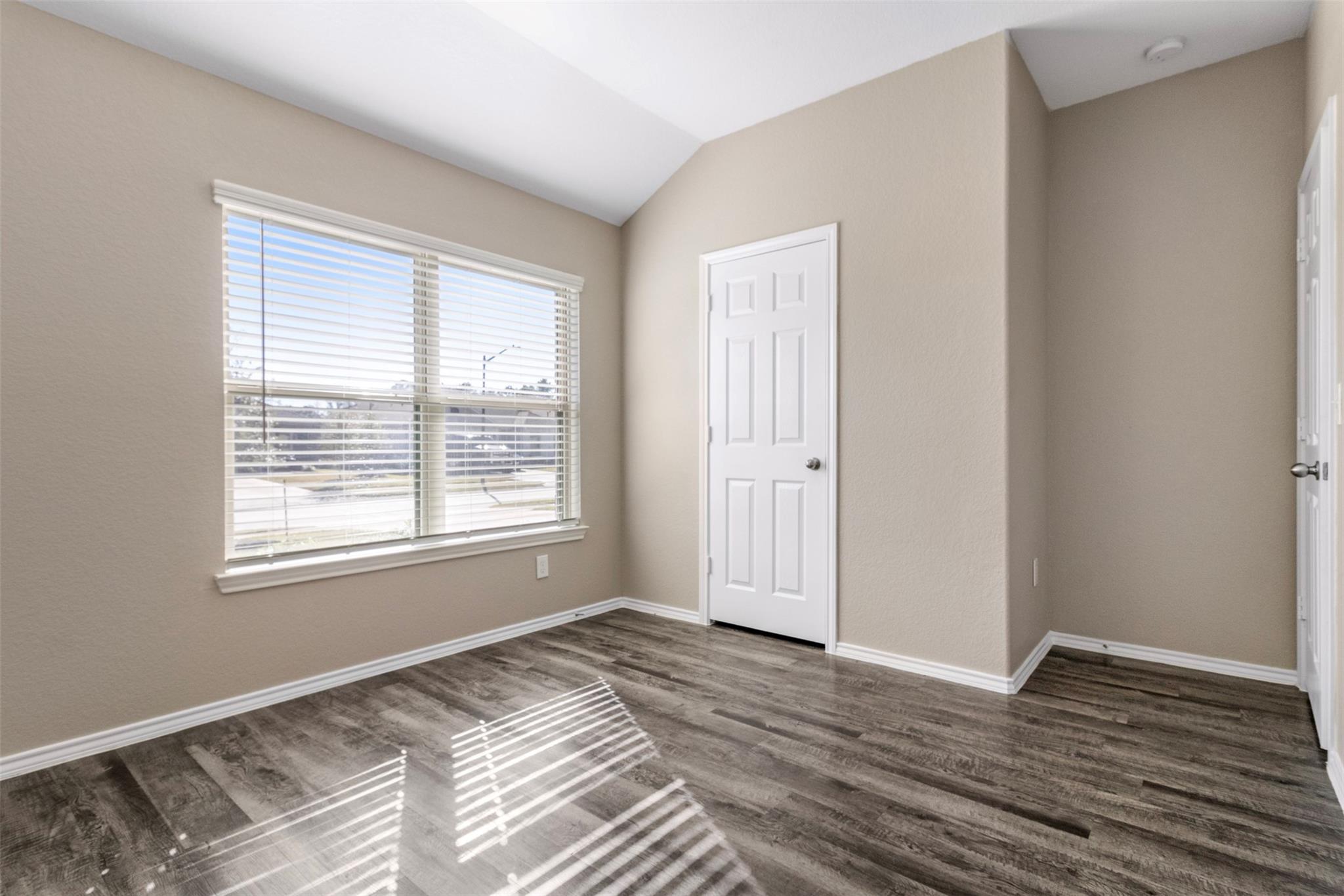 20723 Southern Woods Drive