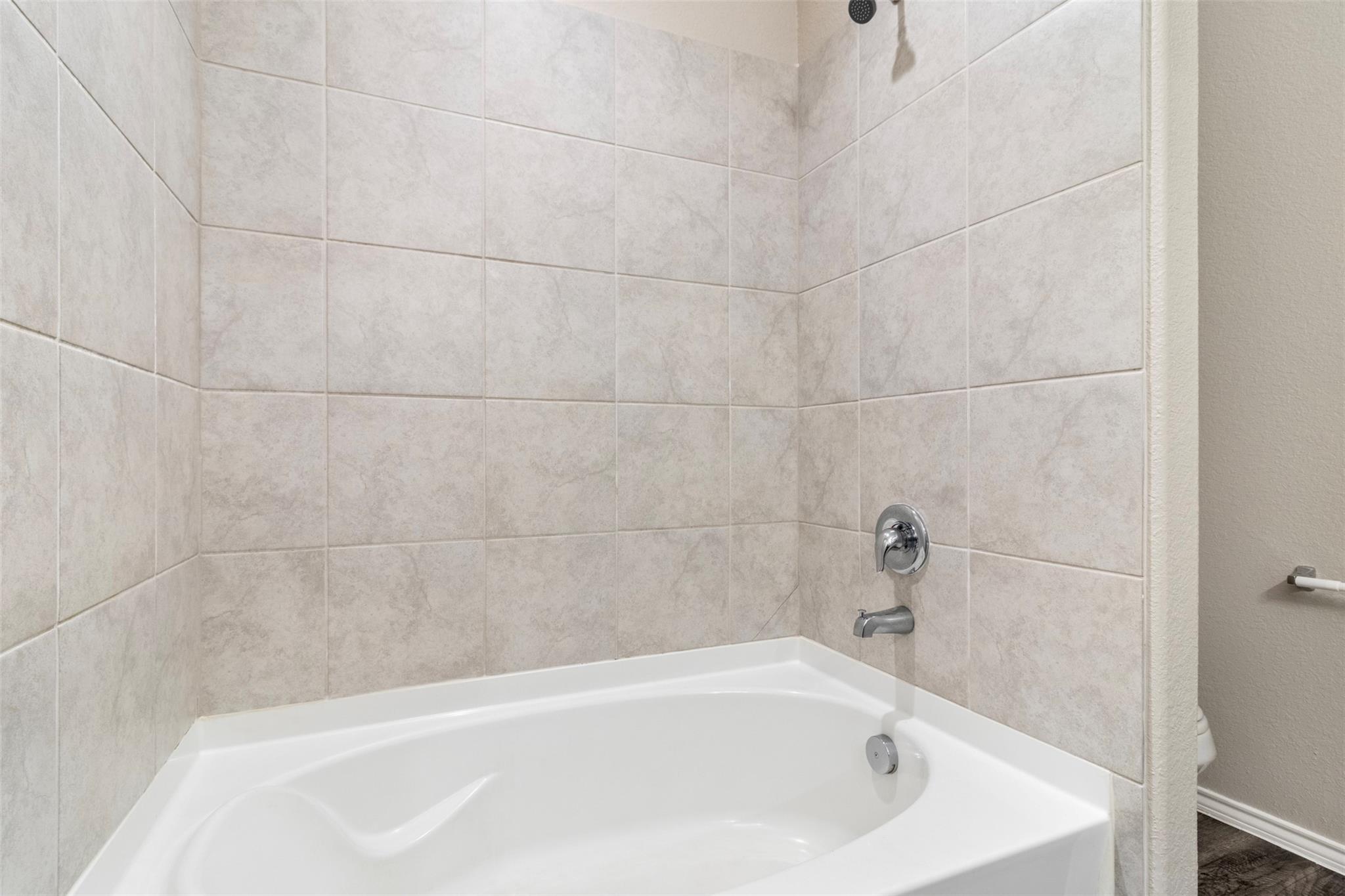 20723 Southern Woods Drive