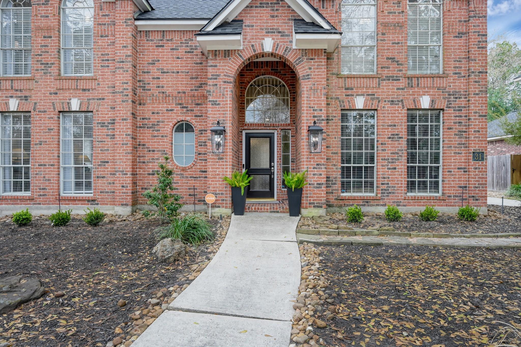 31 E Amberglow Circle