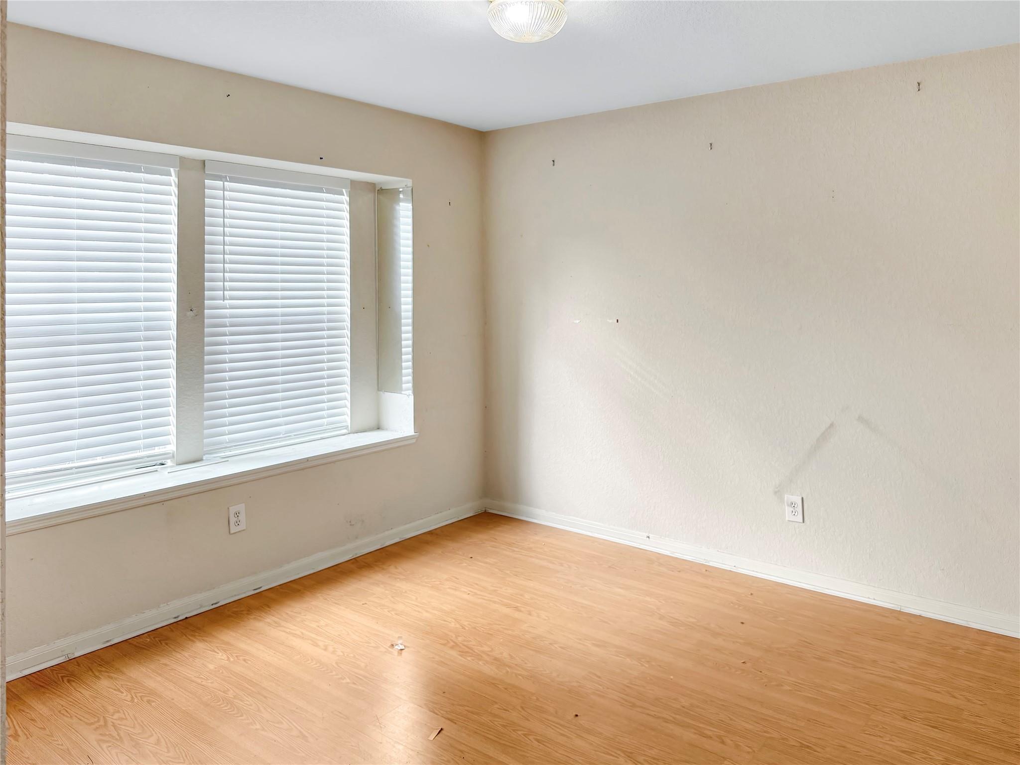 14 S Bristol Gate Place