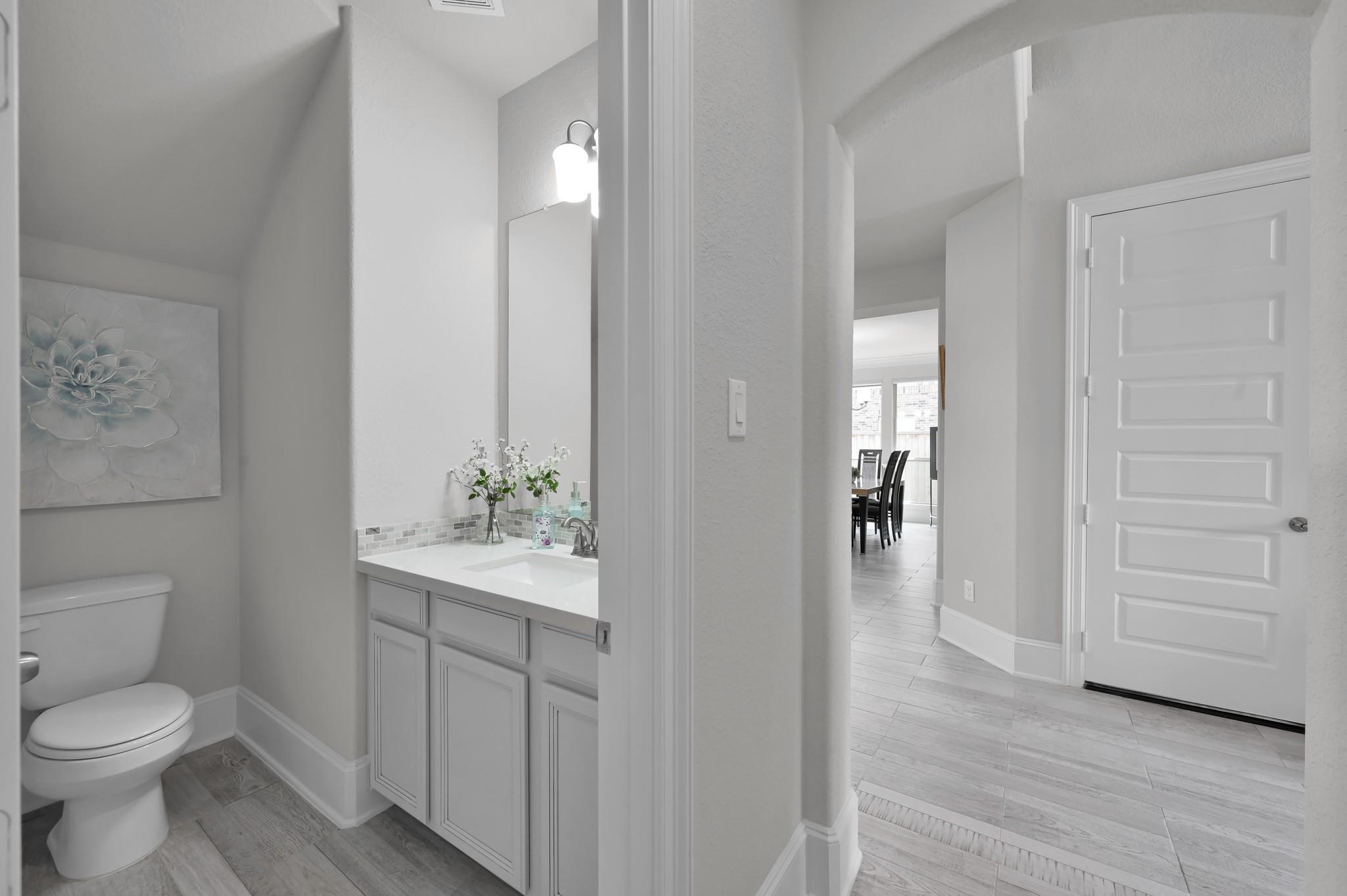 503 Woodsy Pine Court