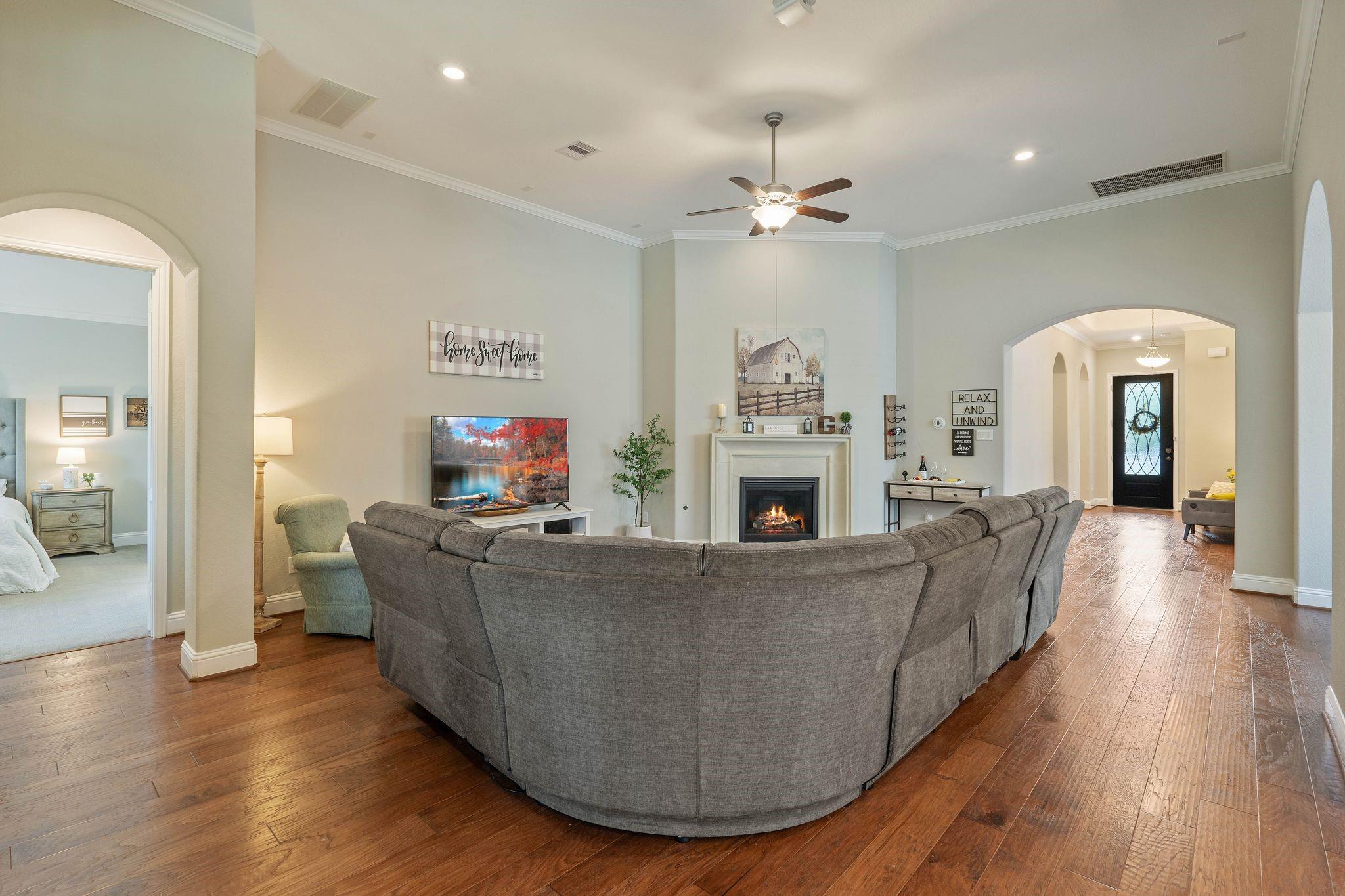 8910 Stonebriar Creek Crossing