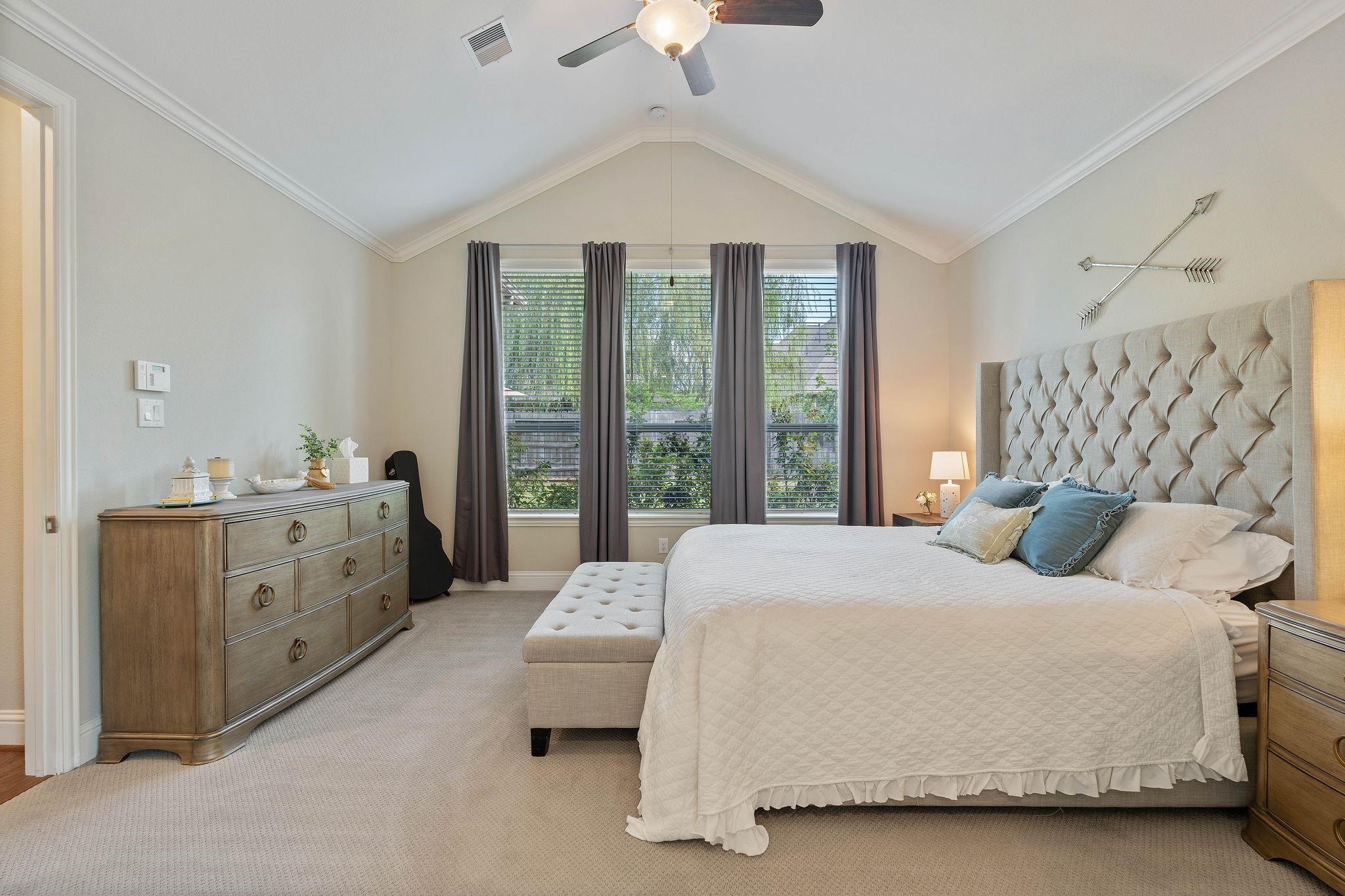 8910 Stonebriar Creek Crossing