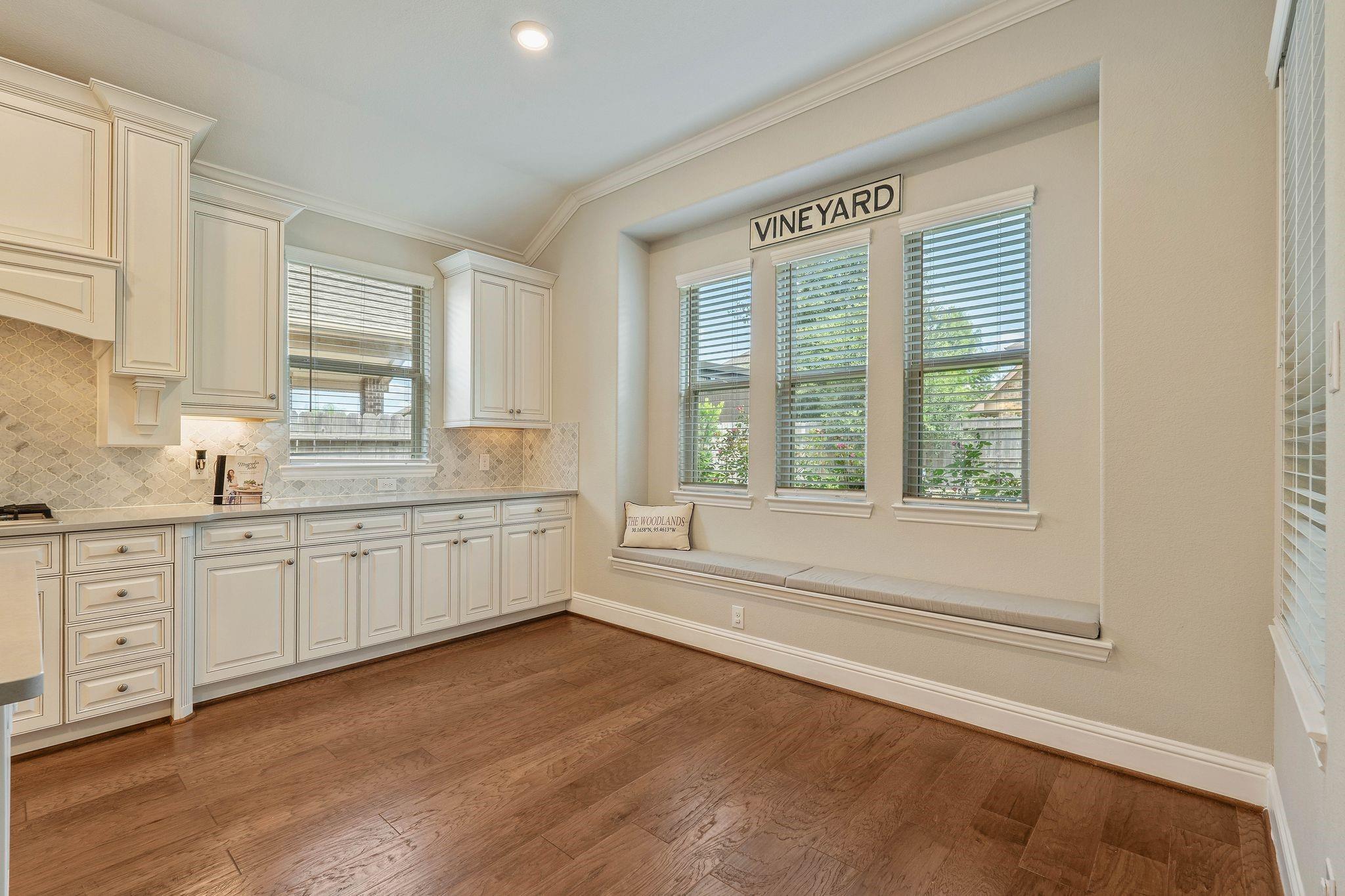 8910 Stonebriar Creek Crossing