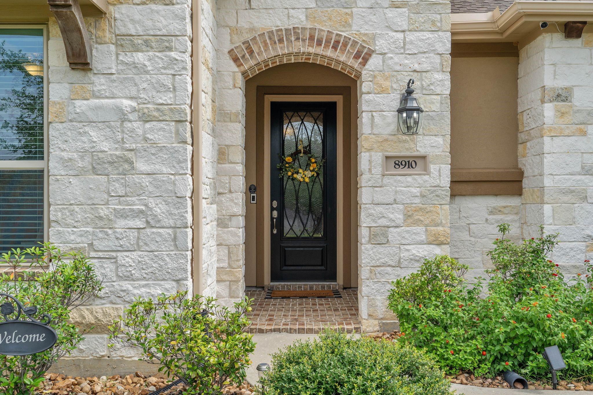 8910 Stonebriar Creek Crossing