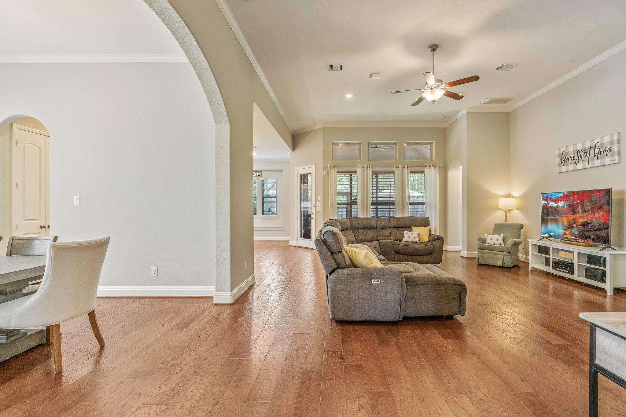 8910 Stonebriar Creek Crossing