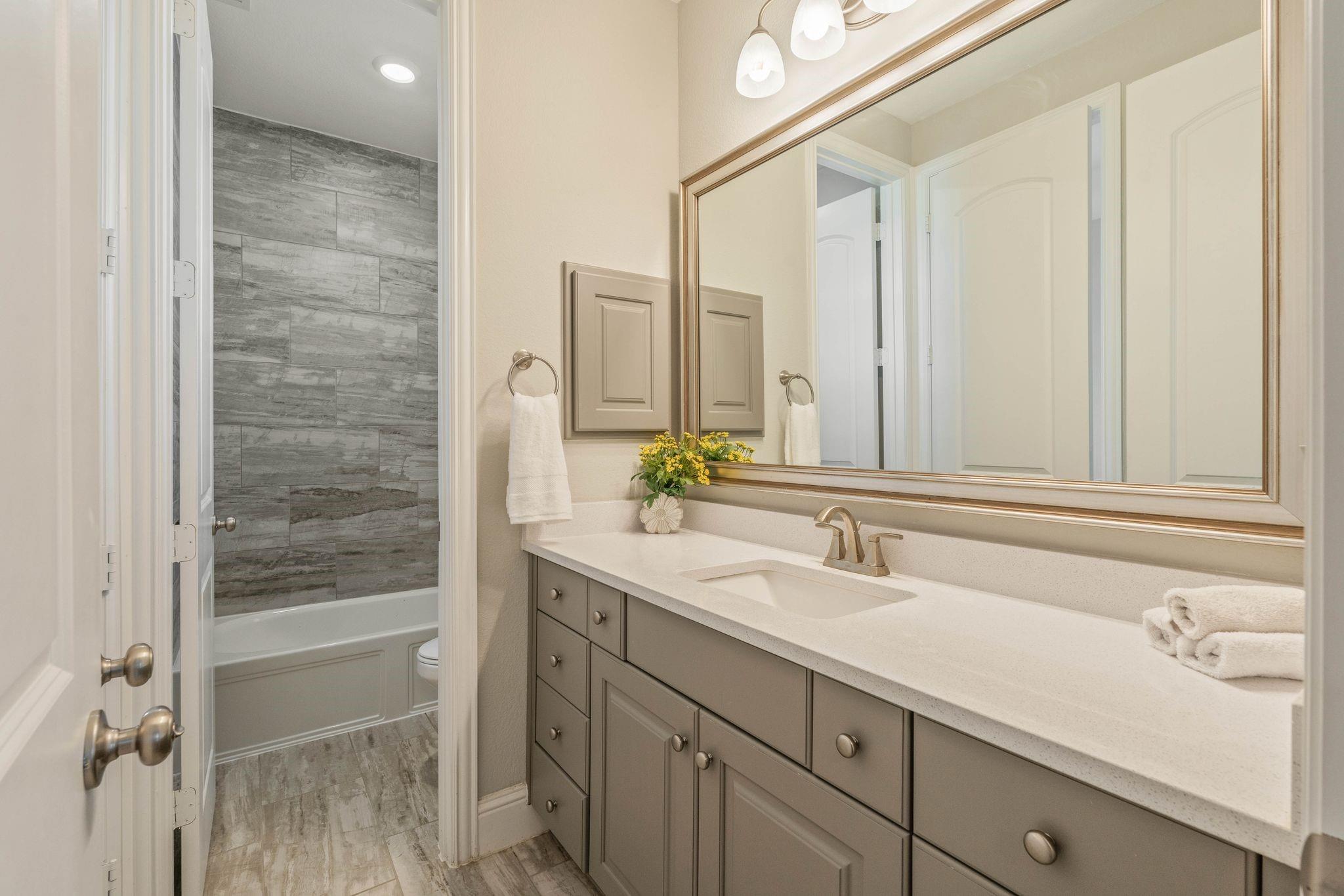 8910 Stonebriar Creek Crossing