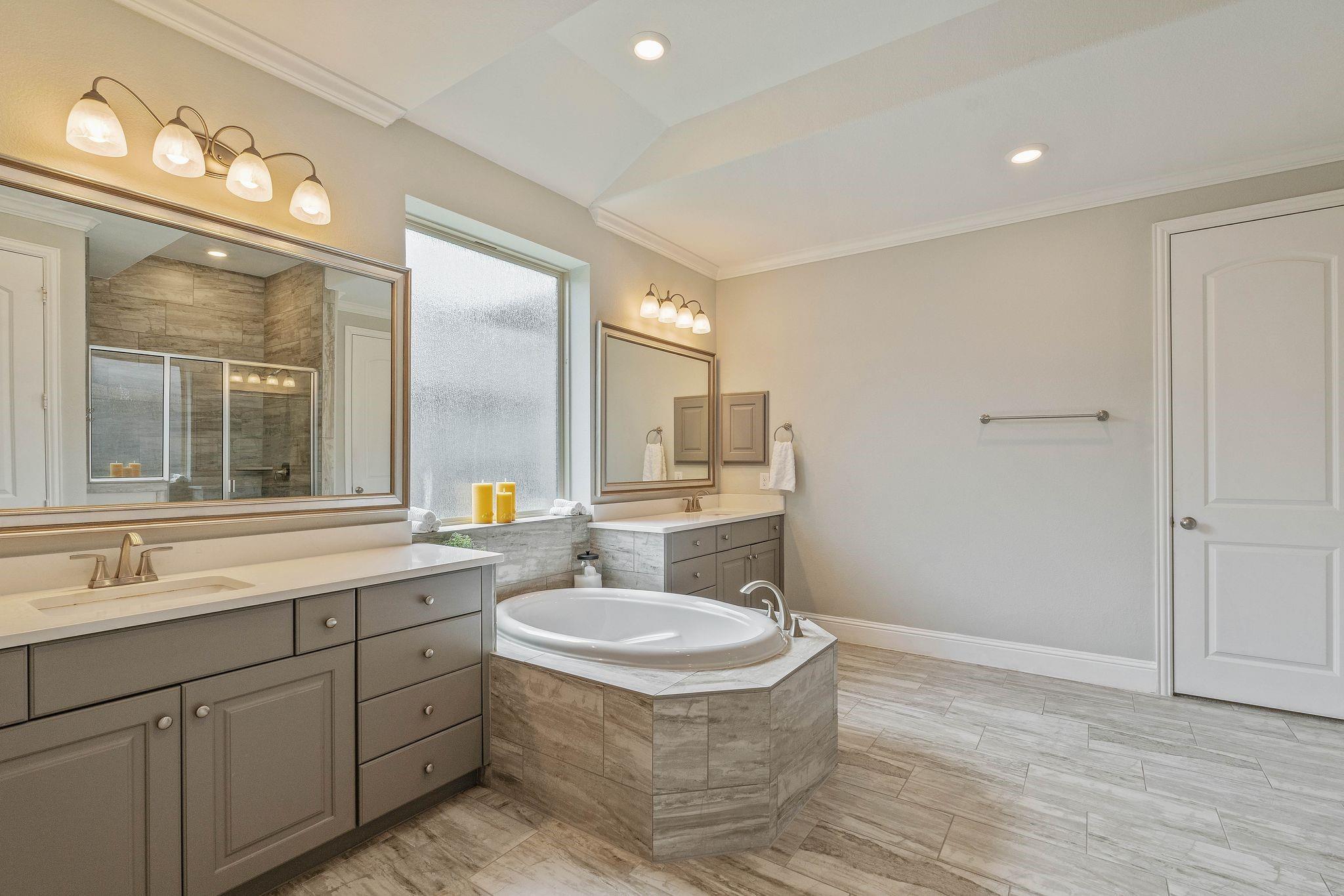 8910 Stonebriar Creek Crossing