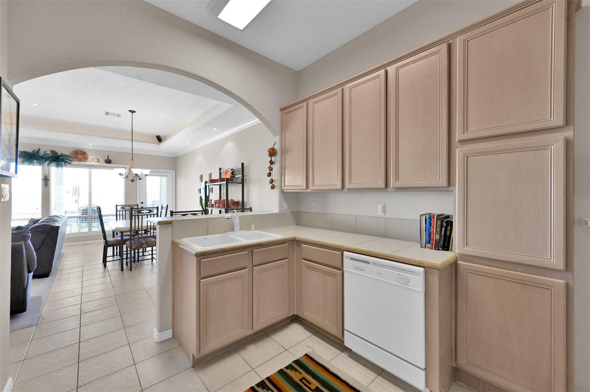 15 Regency Point