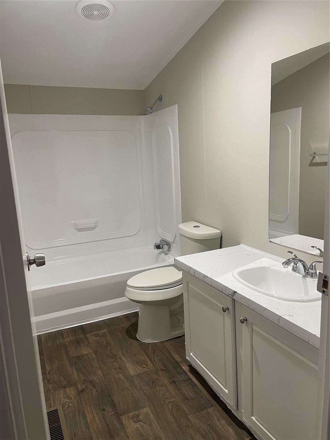 15661 Deer Glen Lane