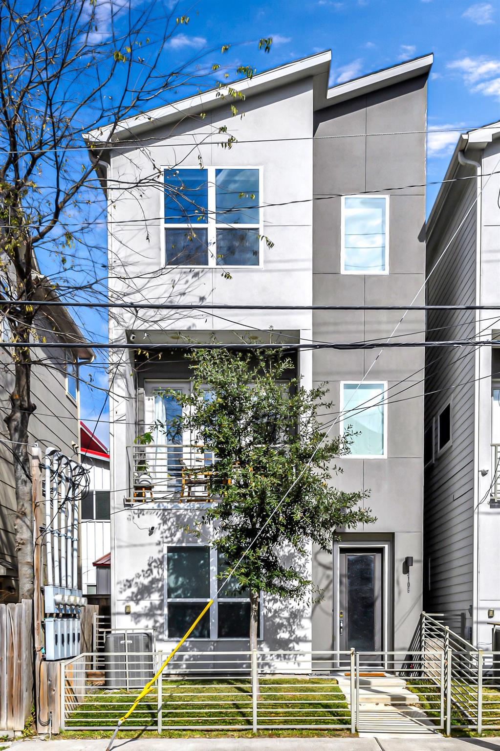 3105 Gillespie Street