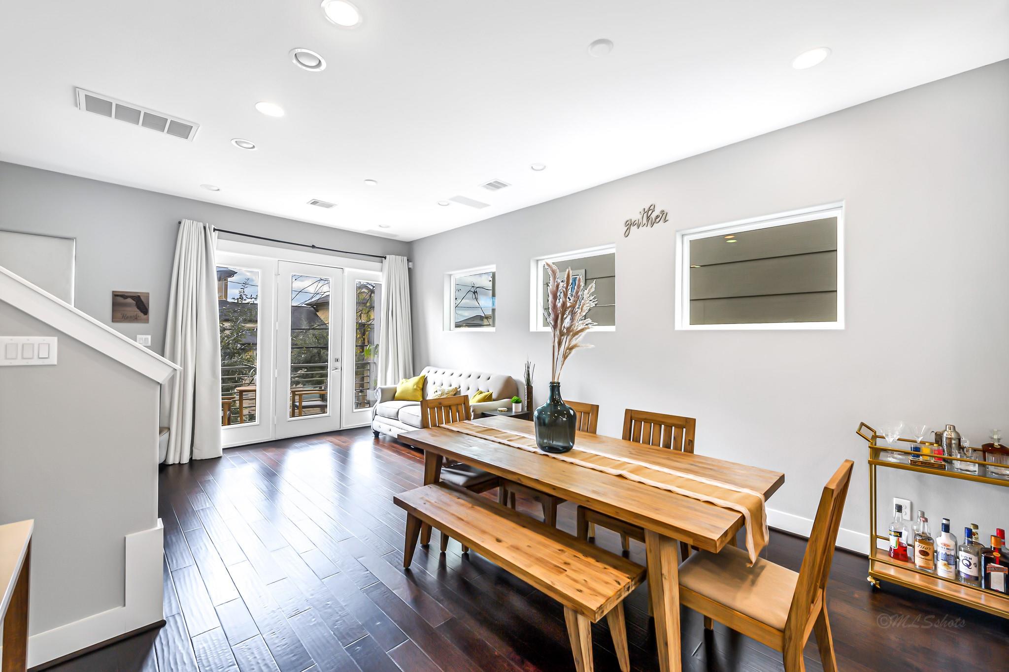 3105 Gillespie Street