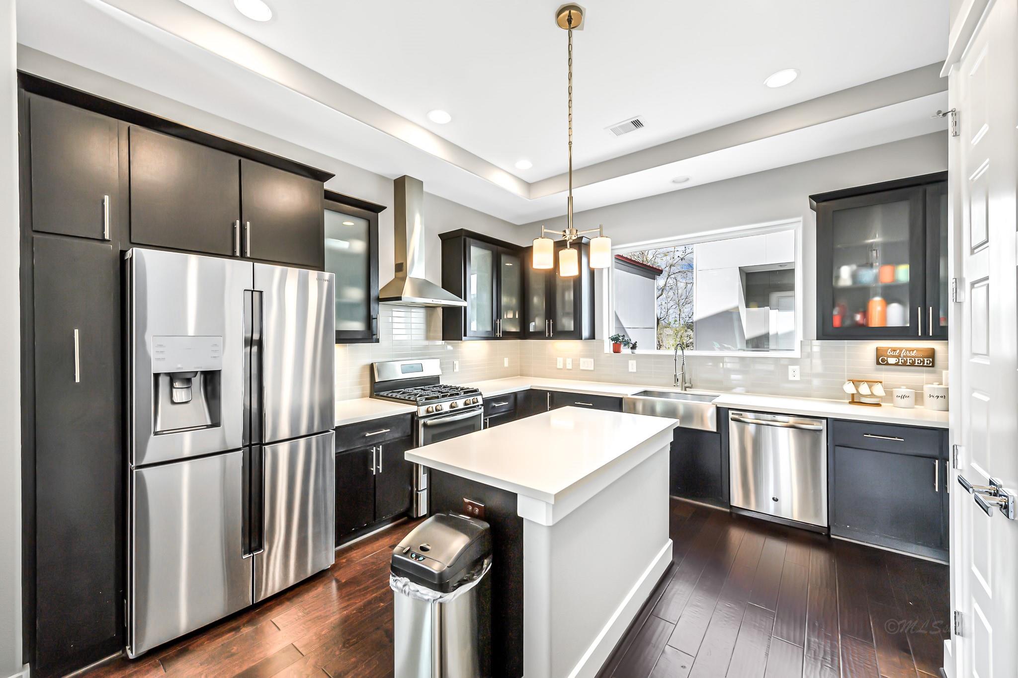 3105 Gillespie Street