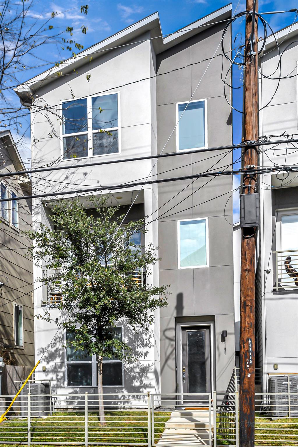 3105 Gillespie Street