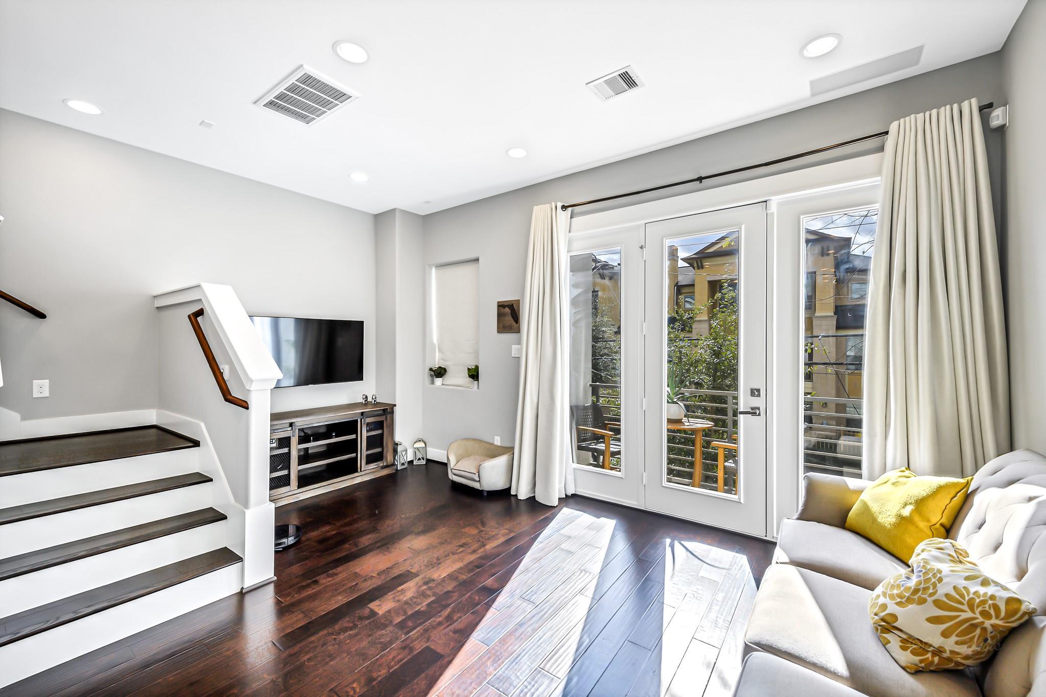 3105 Gillespie Street