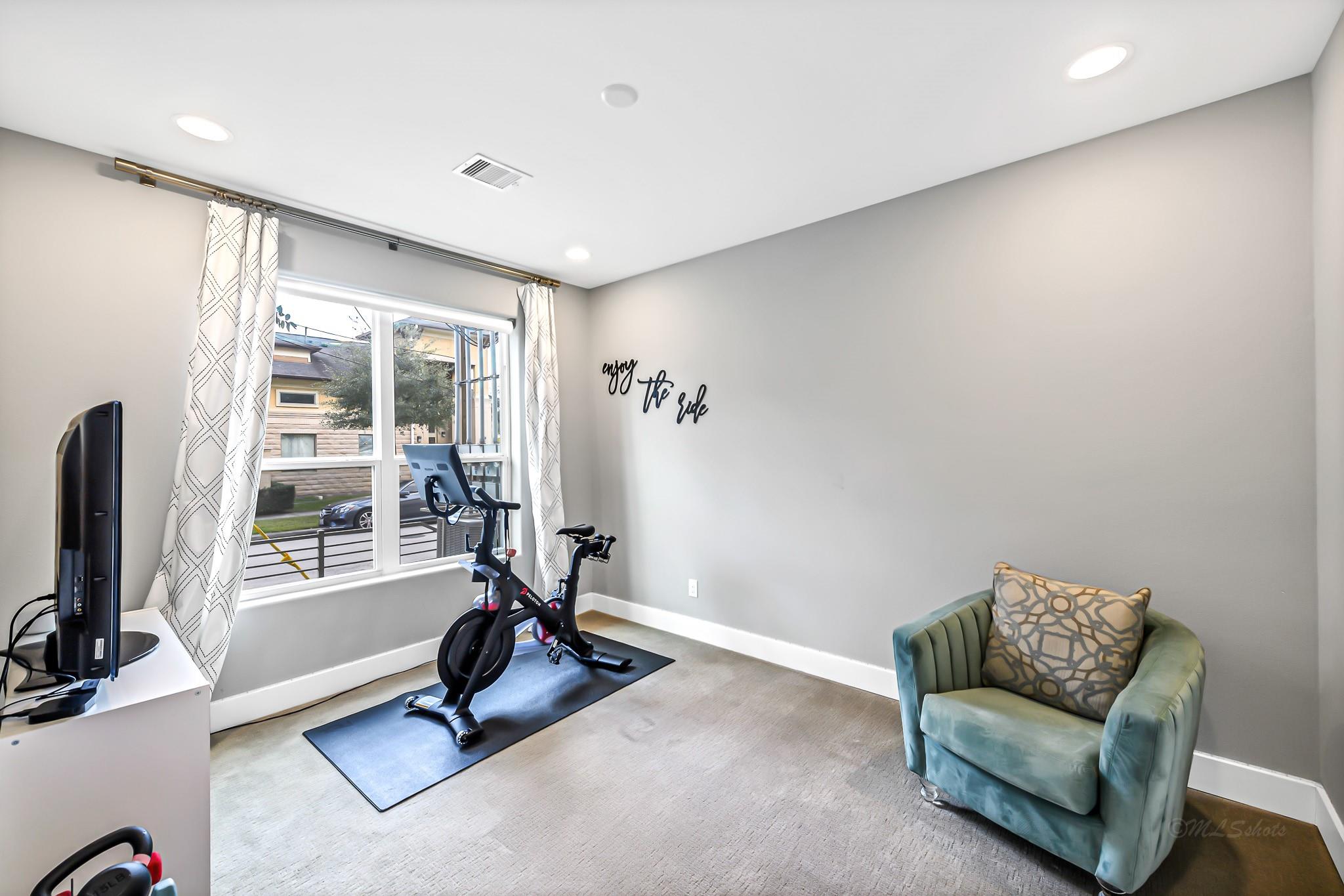 3105 Gillespie Street