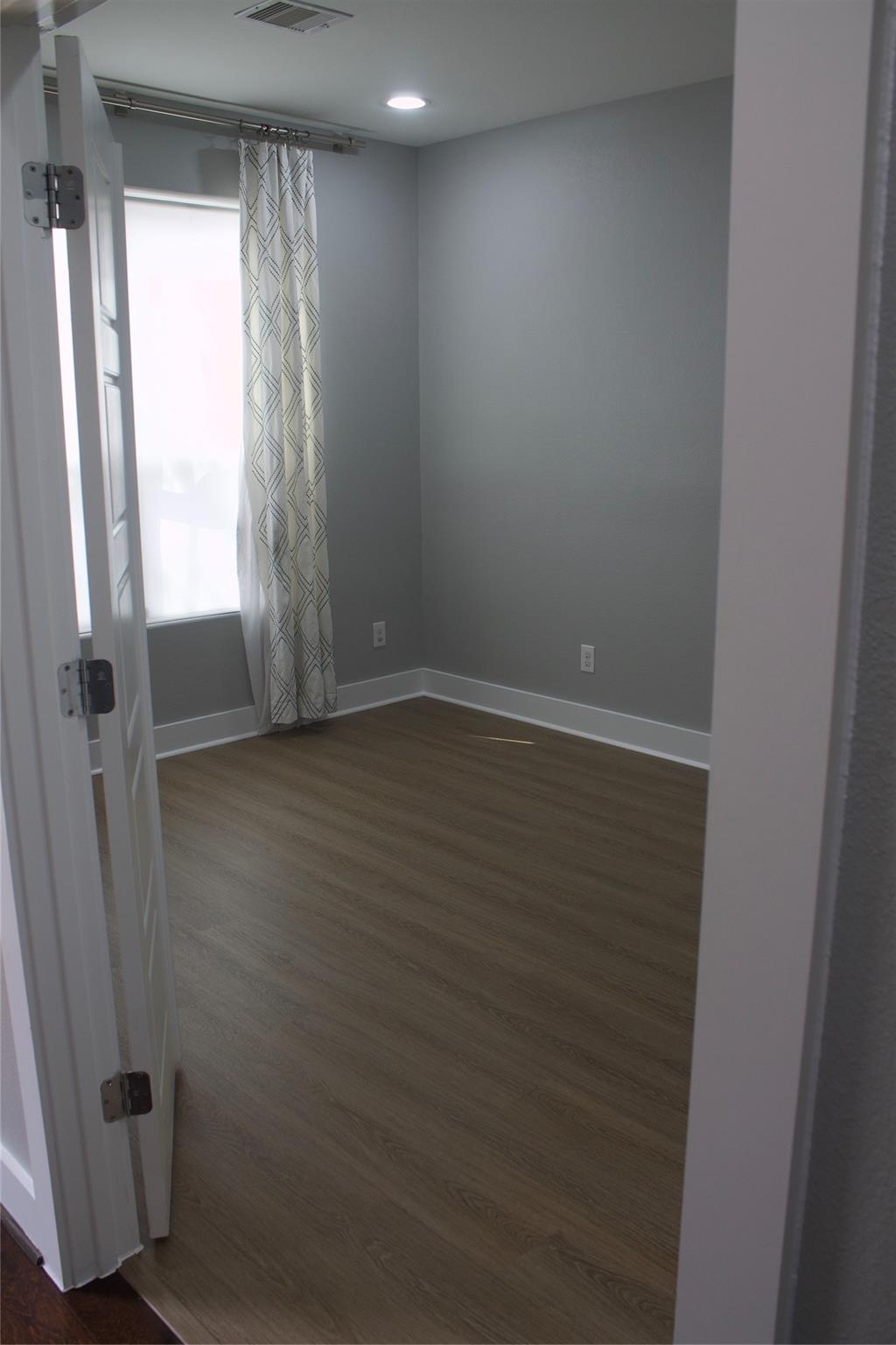 3105 Gillespie Street