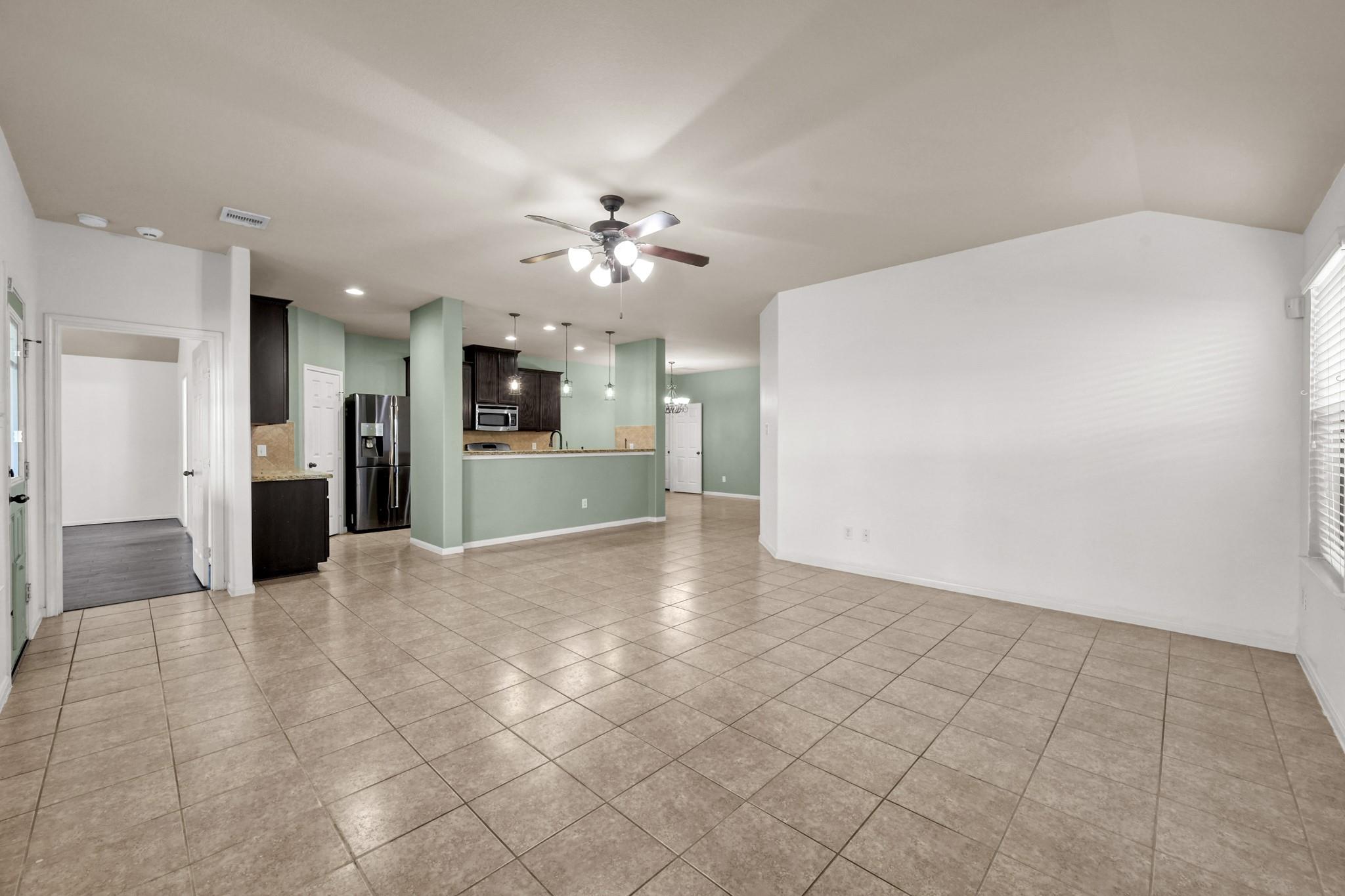 23310 E Pine Ivy Ln Lane