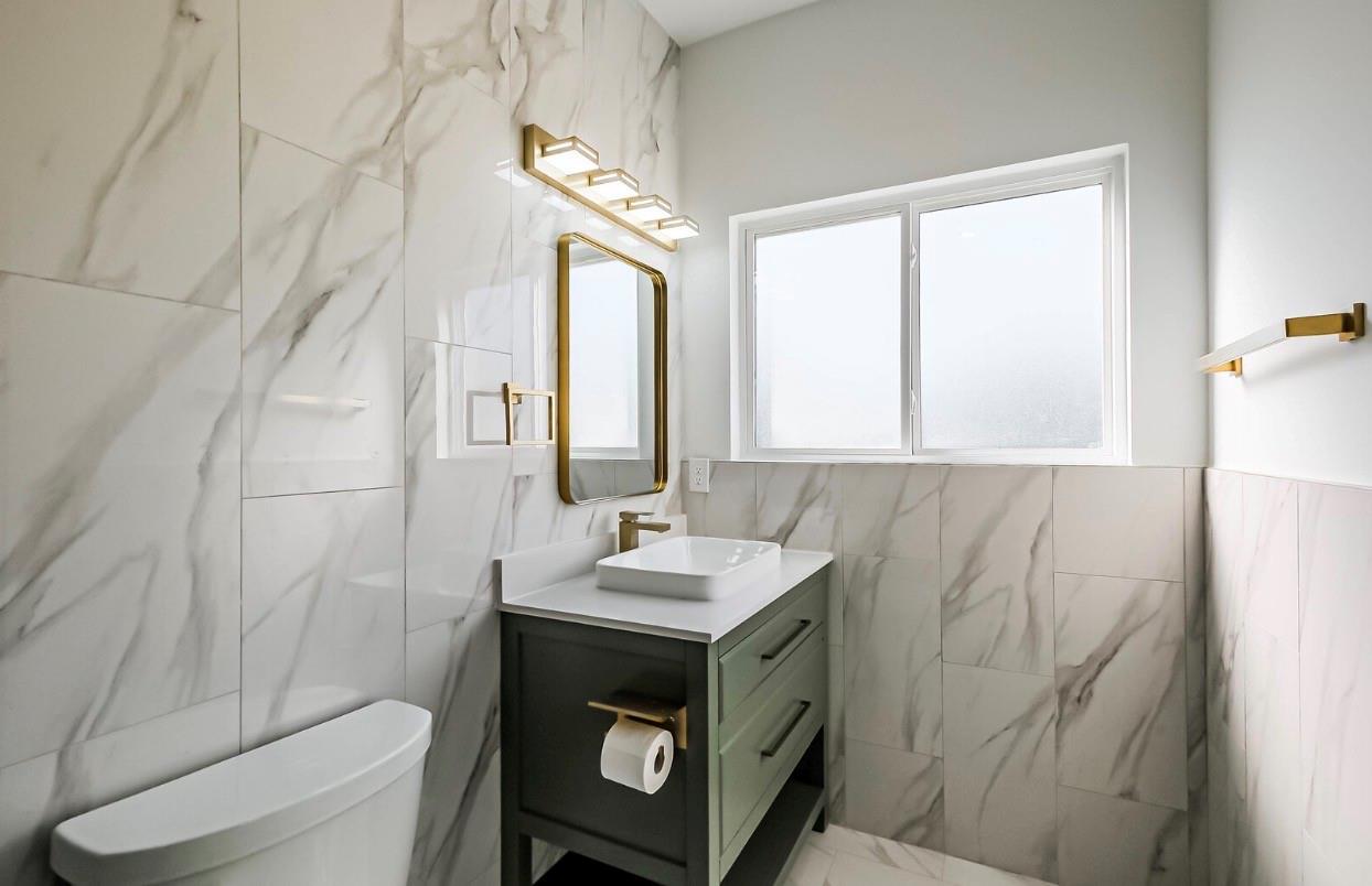 5014 Creekmont Drive