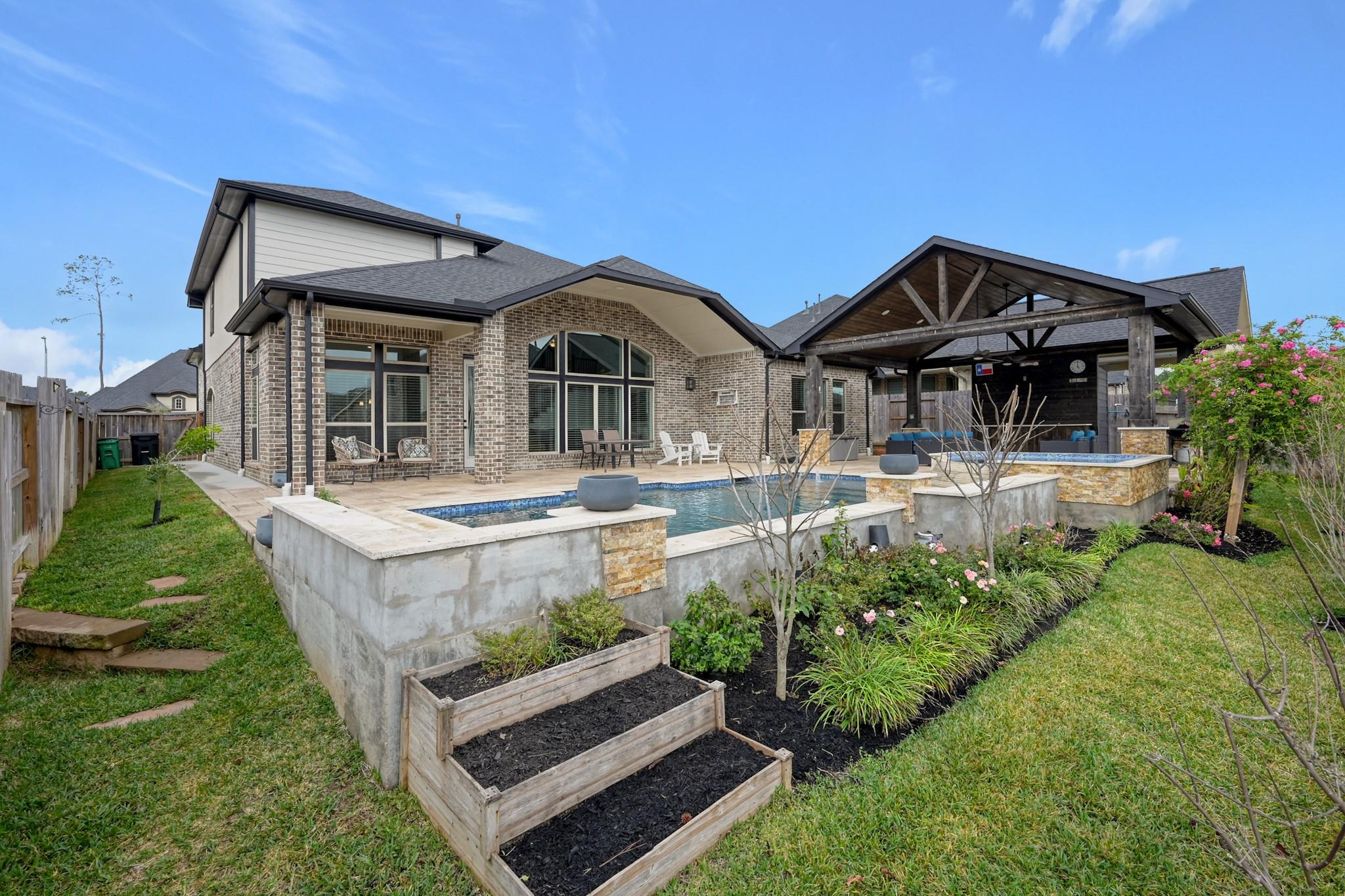 1067 Lakemont Bend Lane