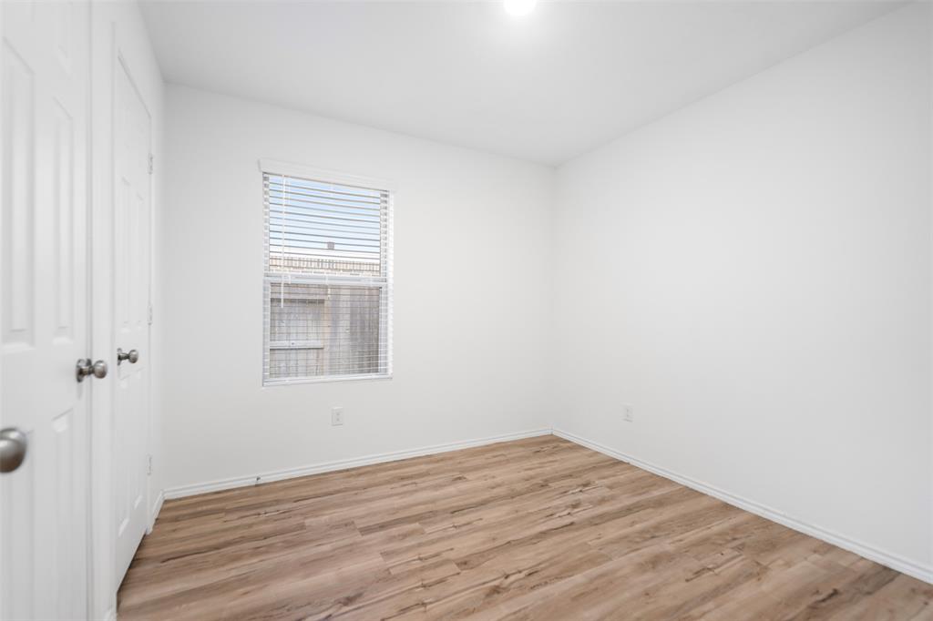 14519 Broadbury Road