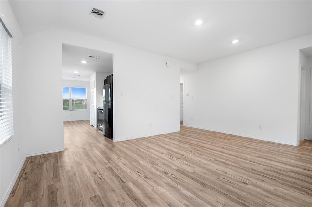 14519 Broadbury Road
