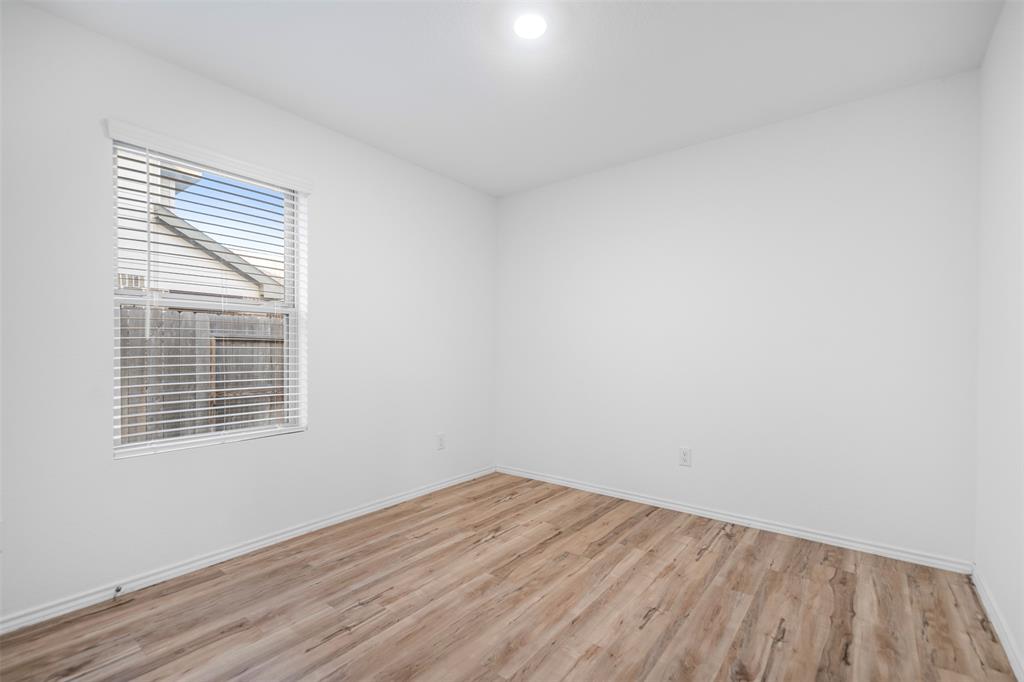 14519 Broadbury Road