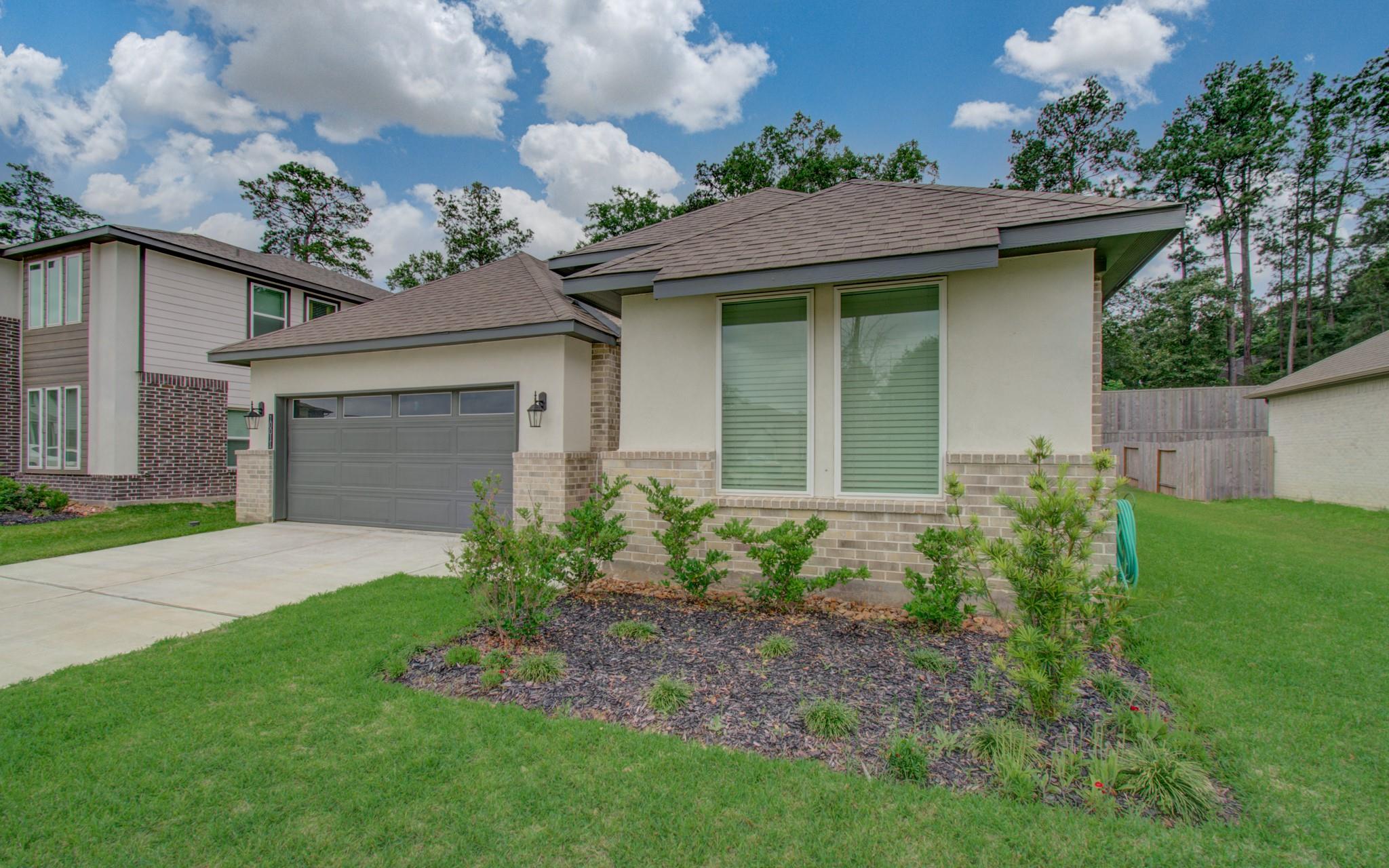 10011 Angelina Woods Lane