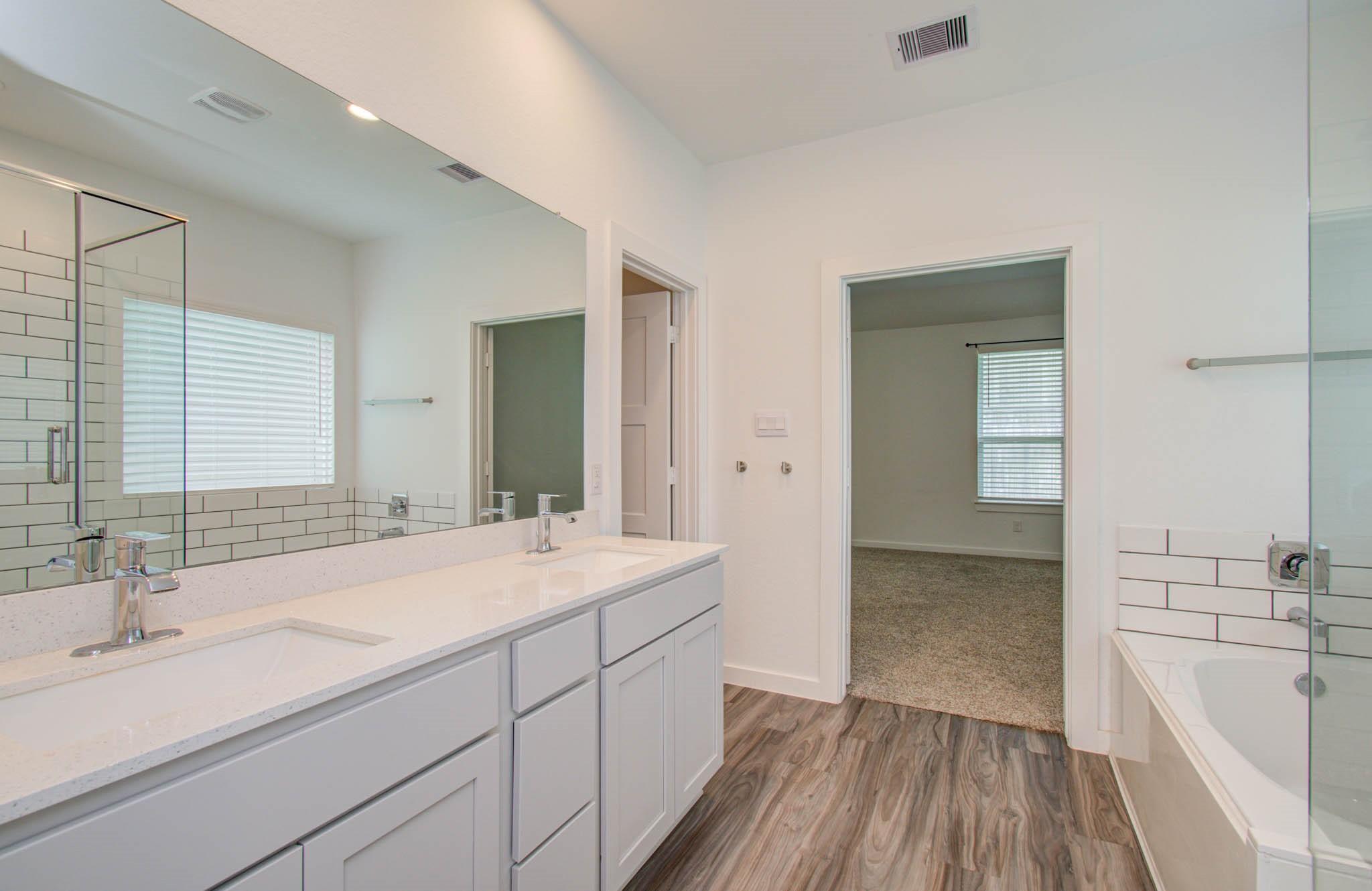 10011 Angelina Woods Lane