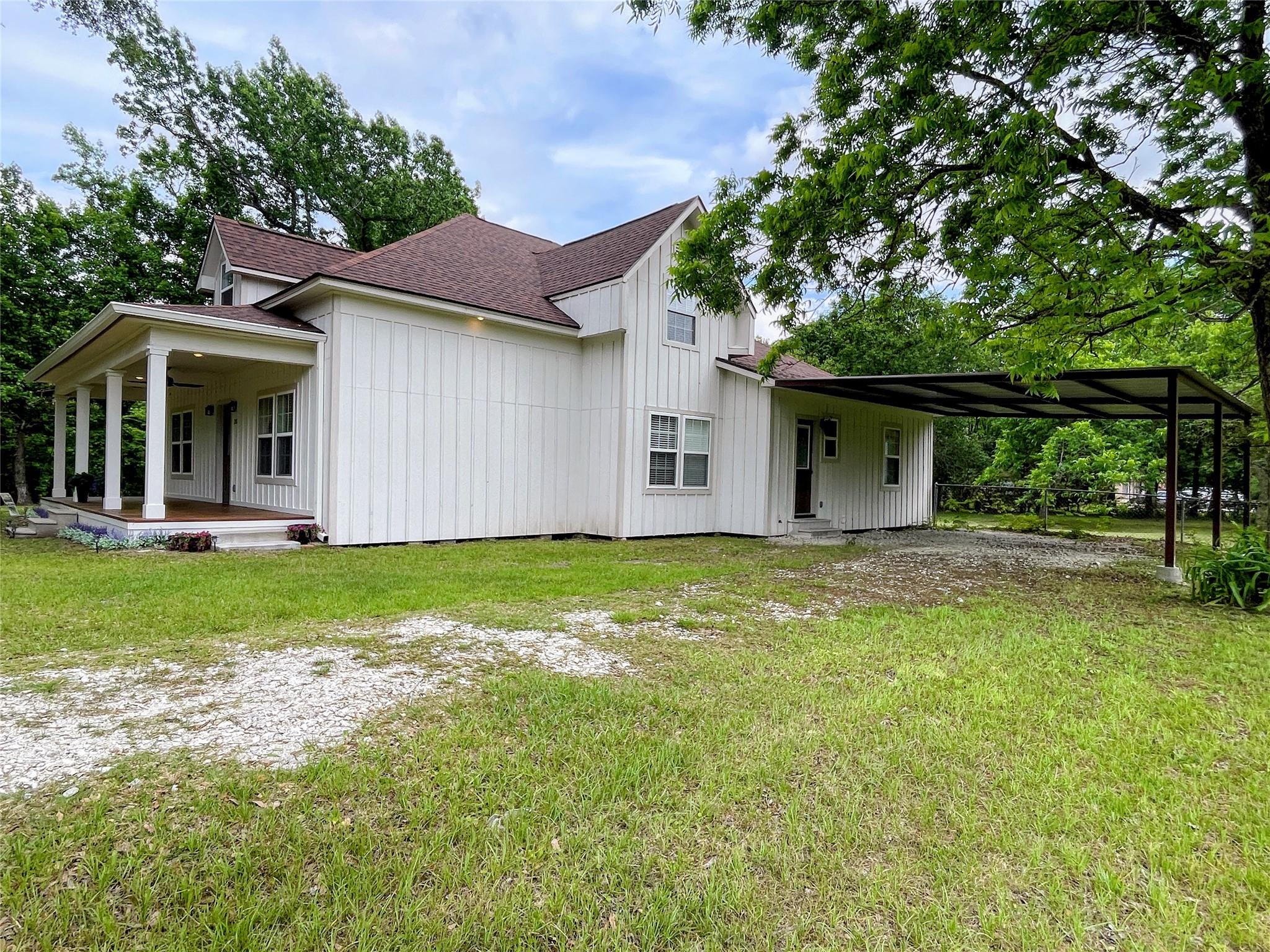210 W Crescent Drive