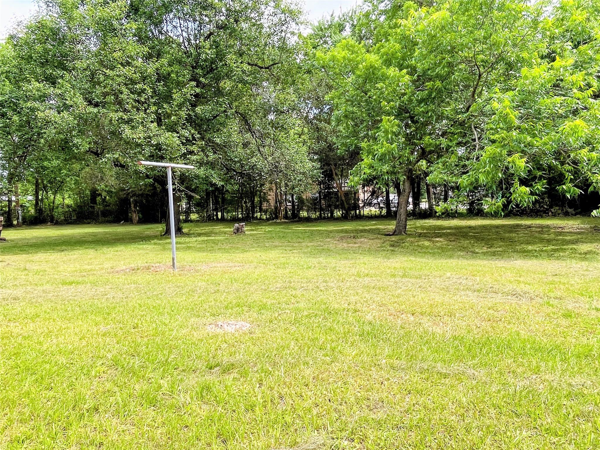 210 W Crescent Drive