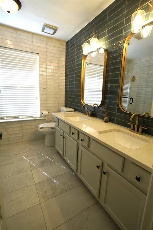 23 E Copper Sage Circle