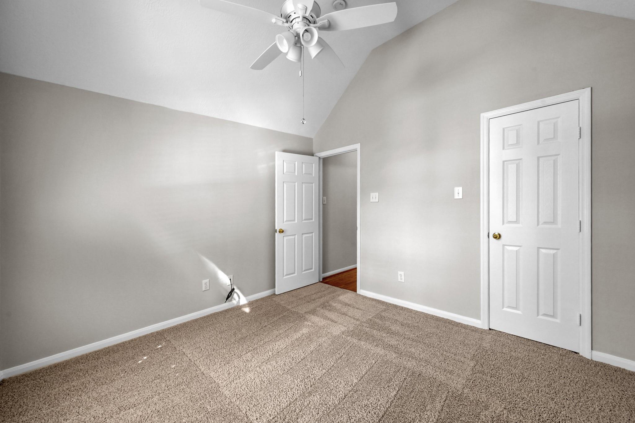 6 Long Springs Place