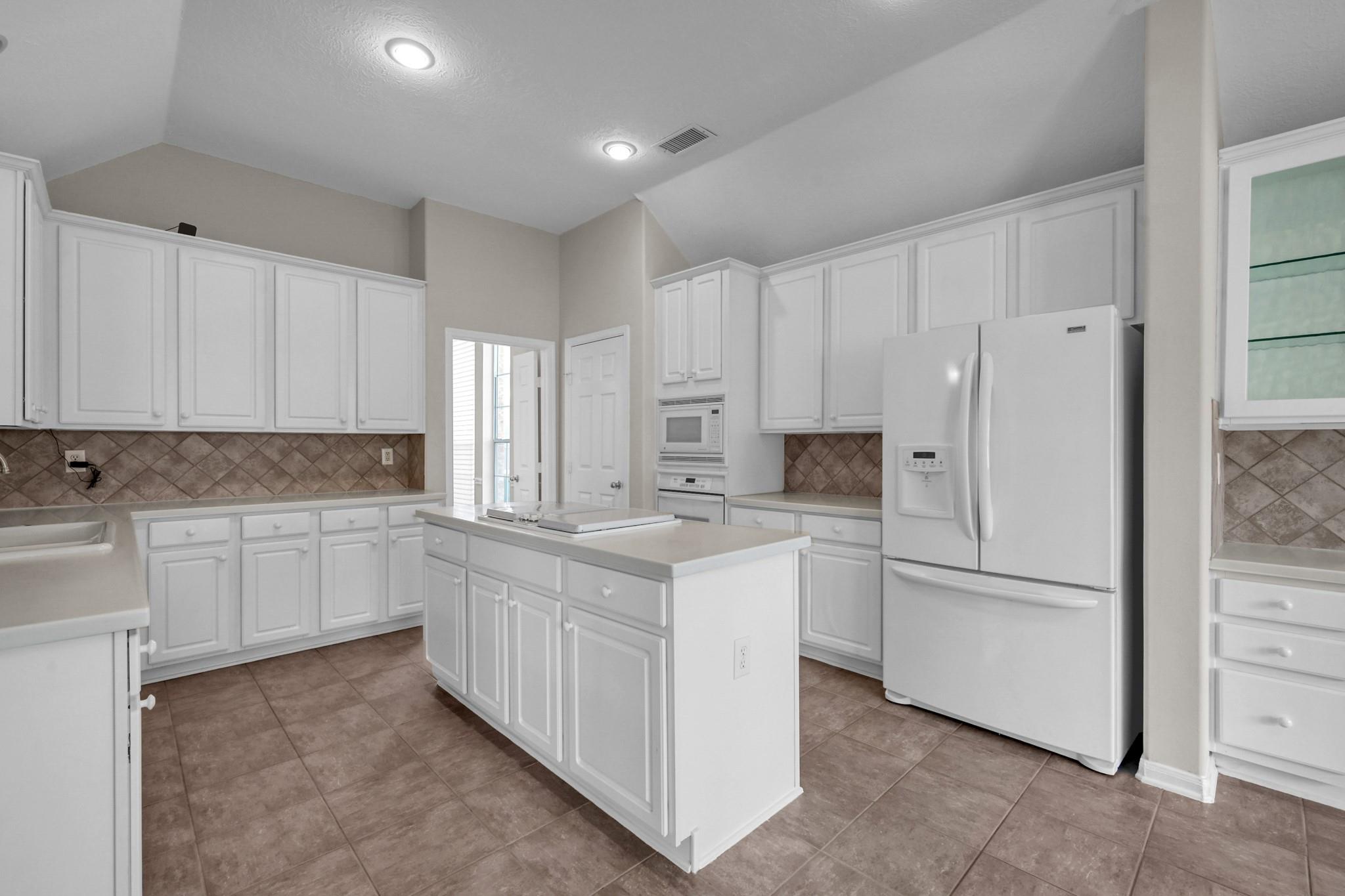 6 Long Springs Place