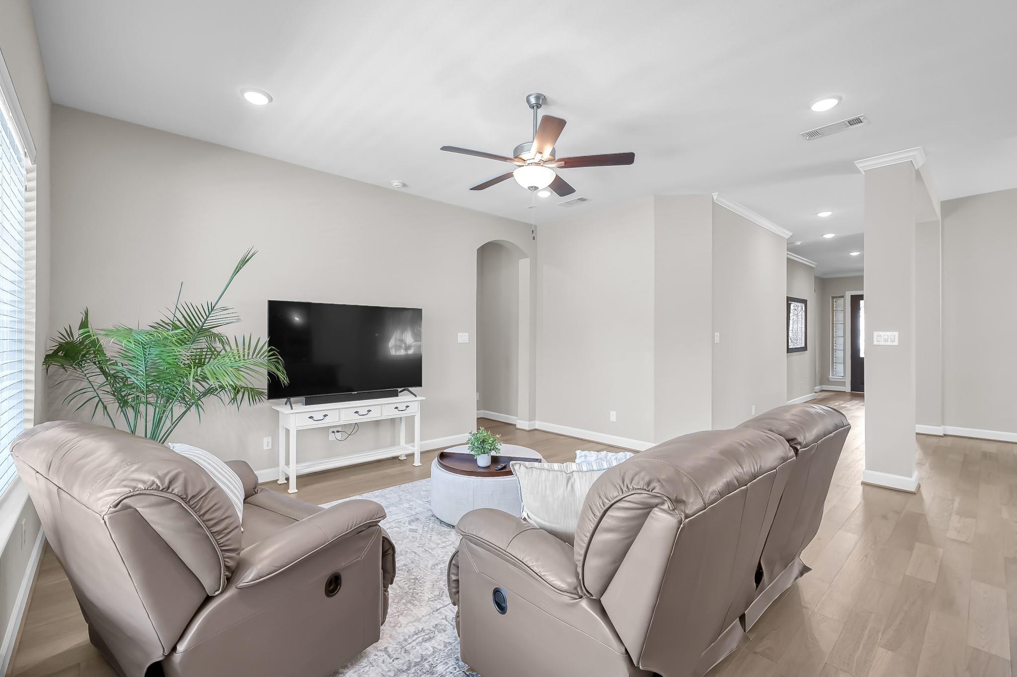 313 Torrey Bloom Loop