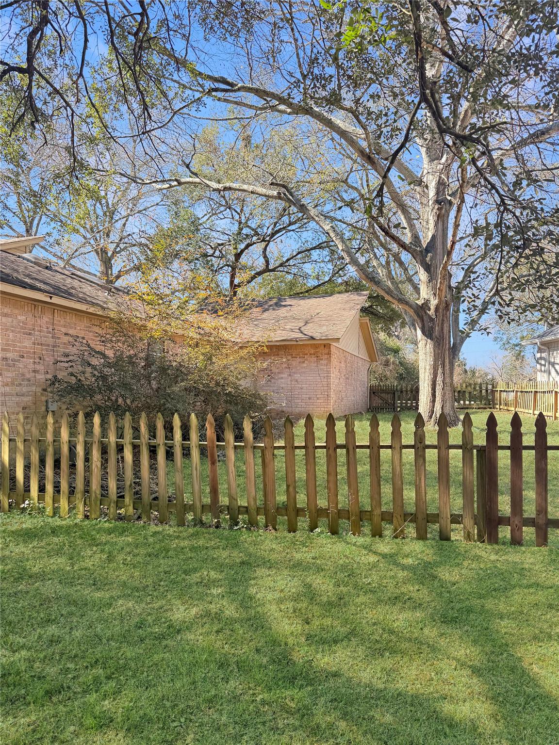 58 April Wind Drive S