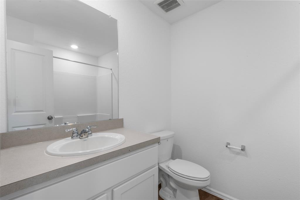 17594 Longwood Trace Lane