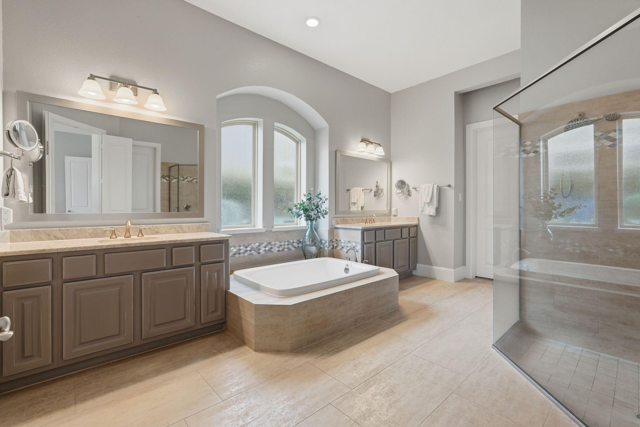 195 S Thatcher Bend Circle