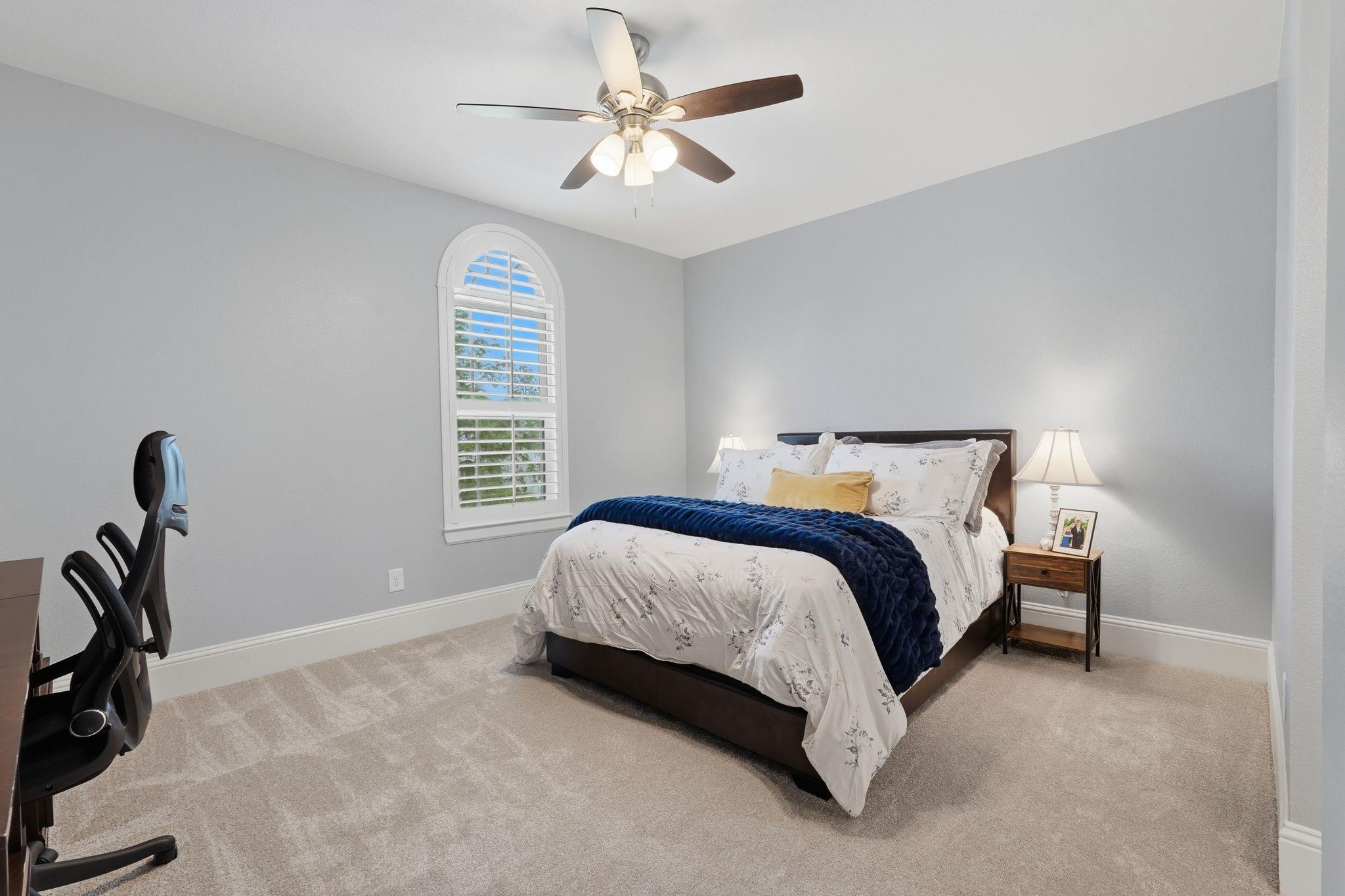 195 S Thatcher Bend Circle