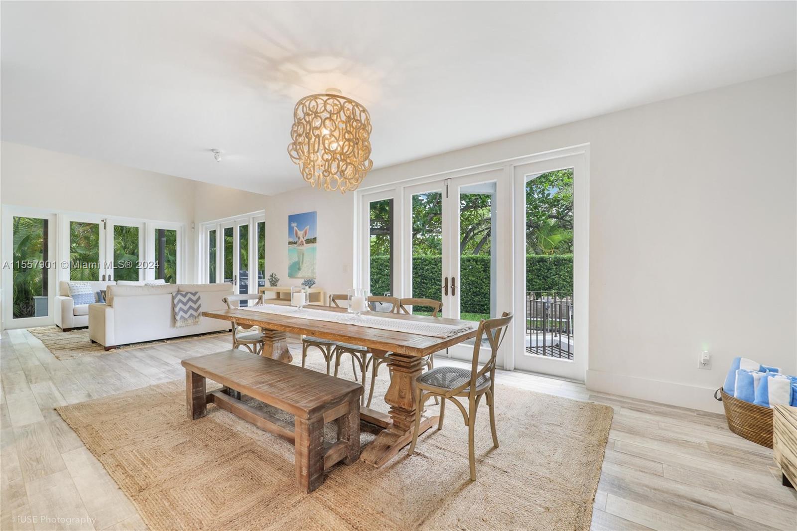 2449 S Bayshore Dr