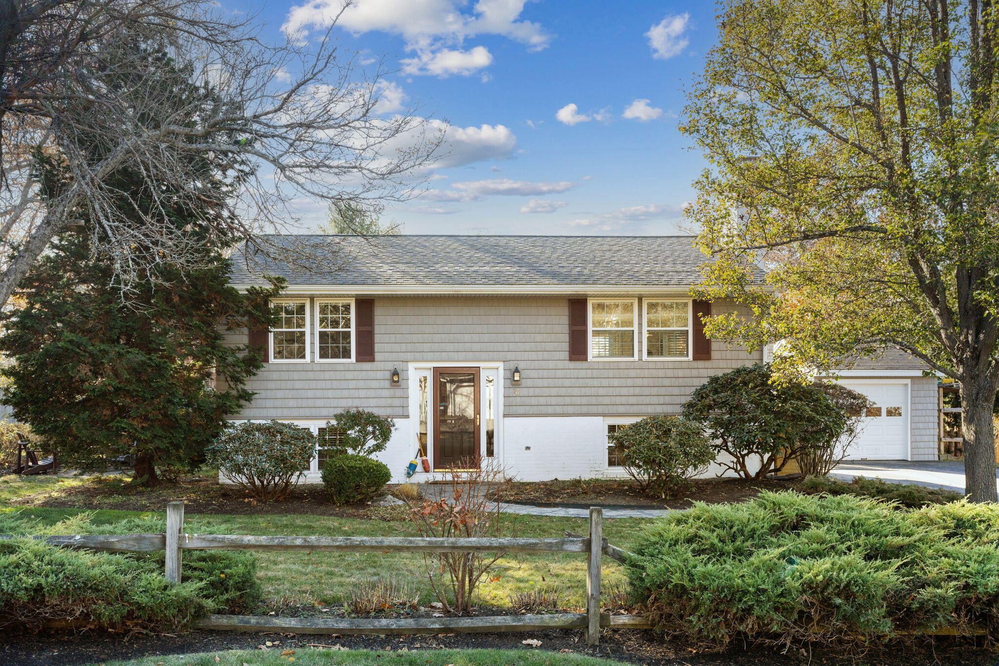 16 Birchwood Avenue