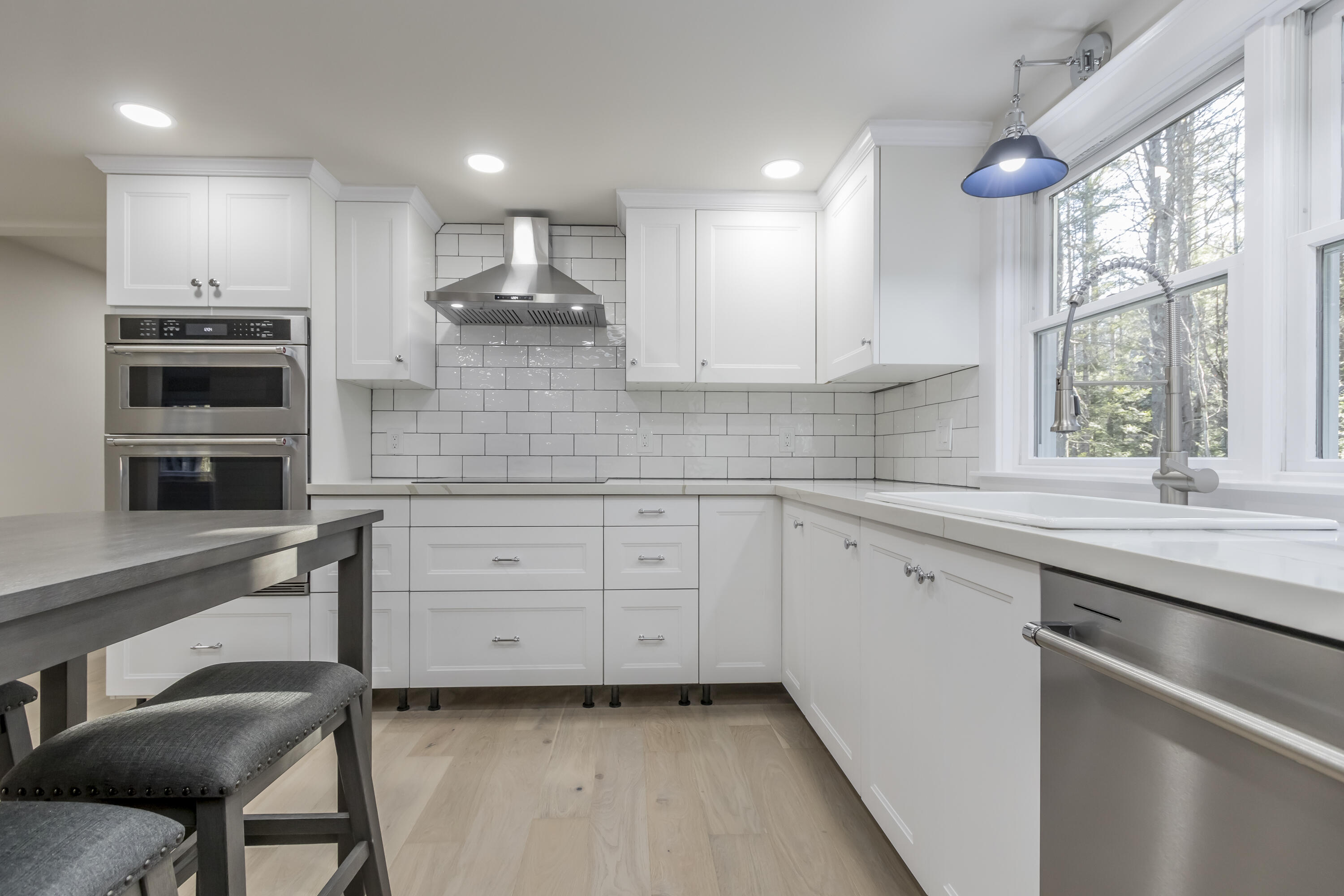 86 Middle Bay Road