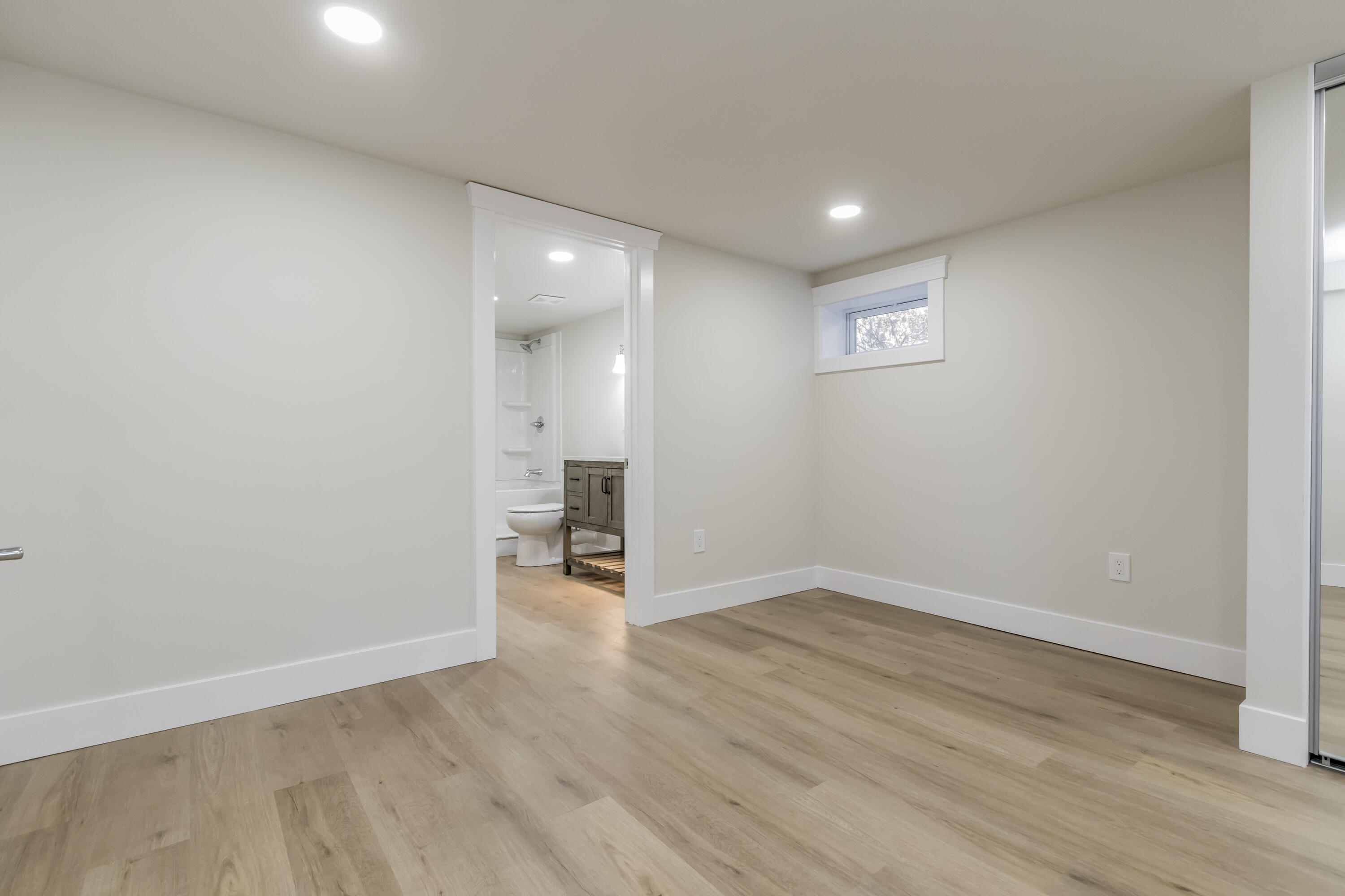 86 Middle Bay Road