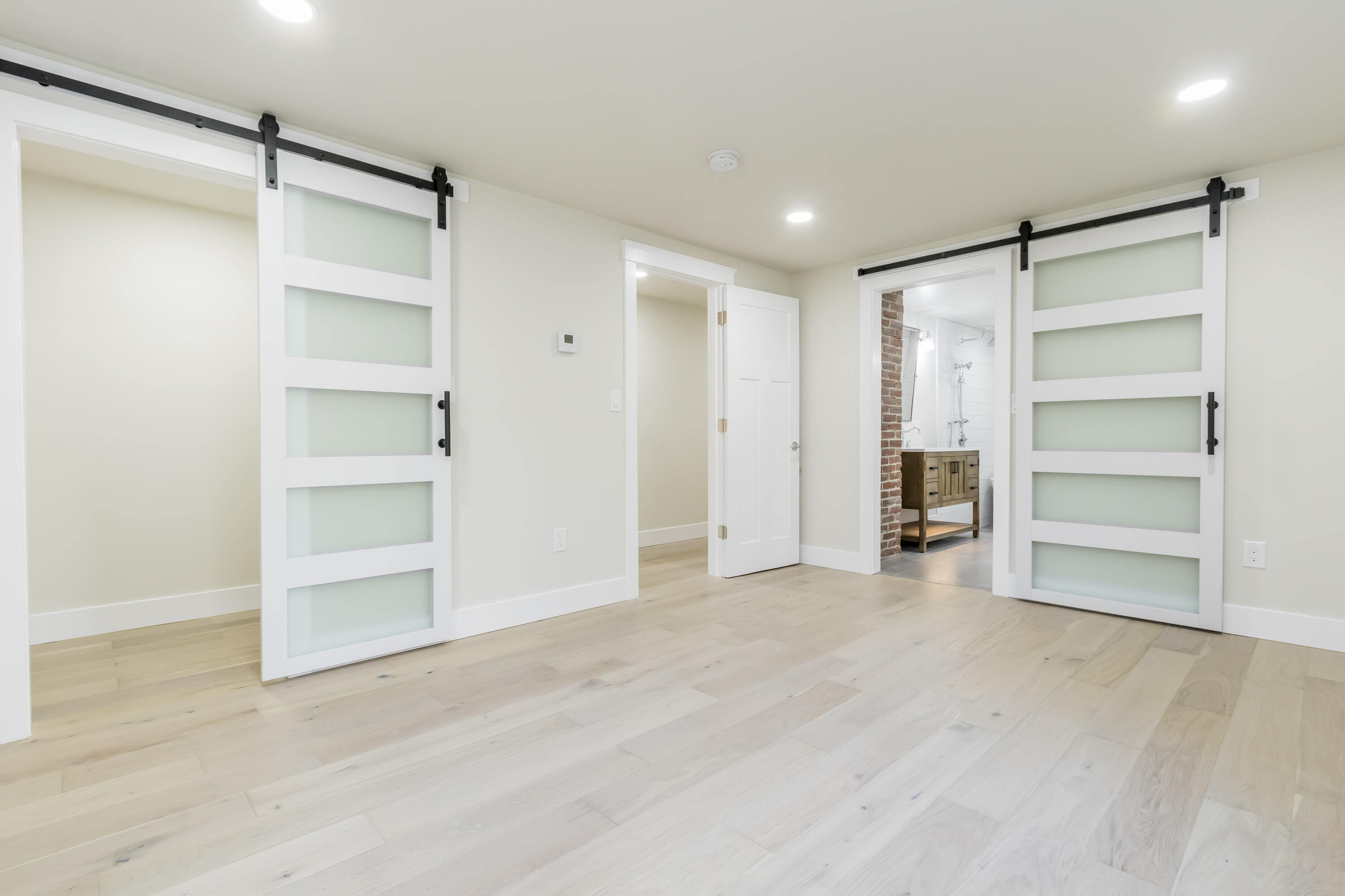 86 Middle Bay Road