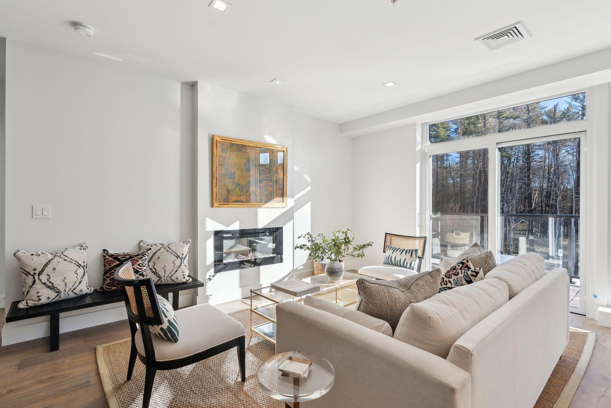 1 Wyeth Way, 304