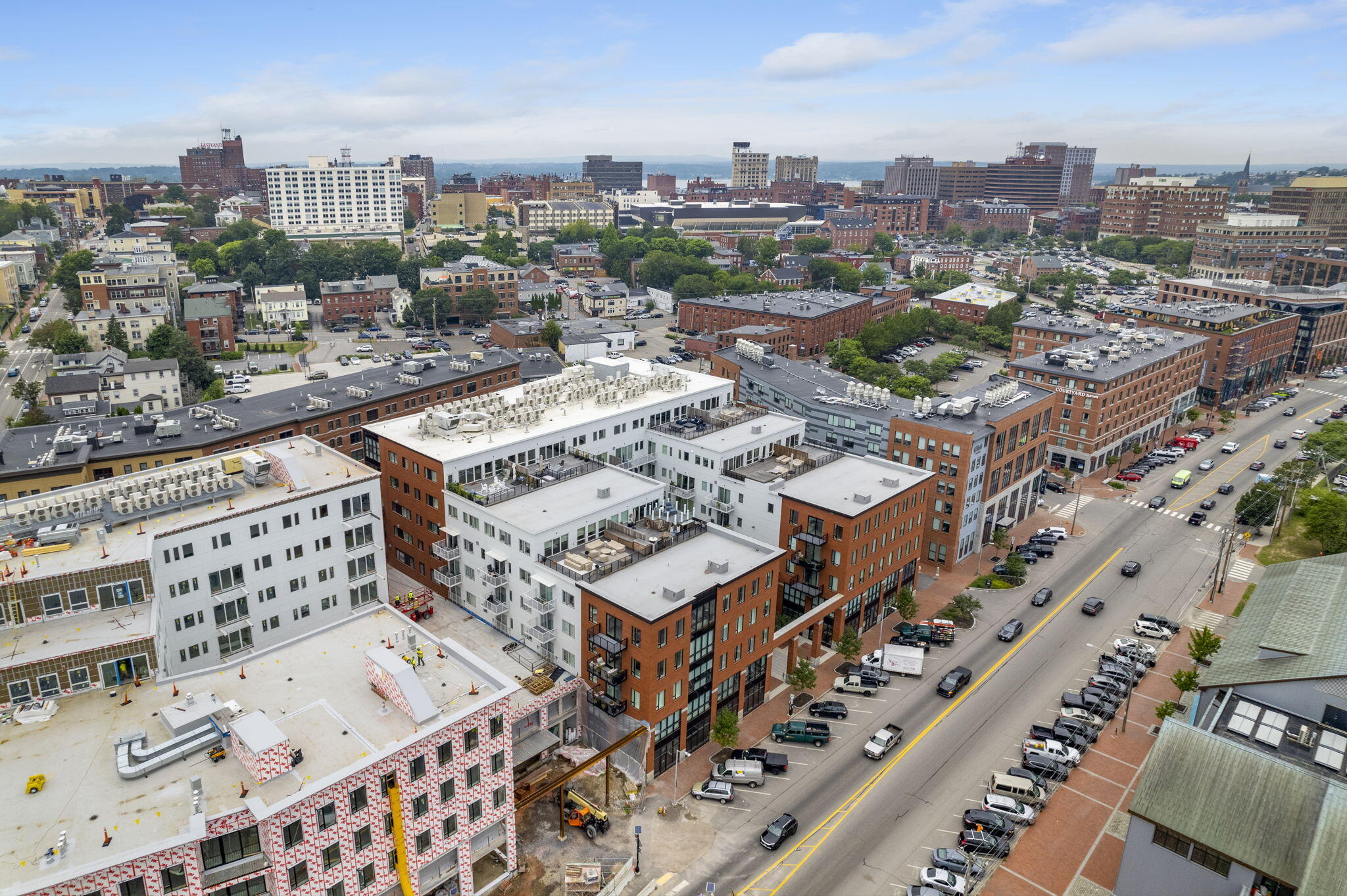 383 Commercial Street, 604